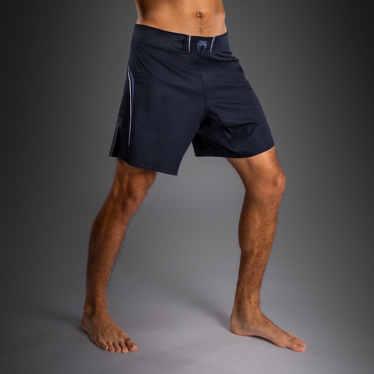 venum-g-core-fightshorts-marineblau-wei image 2