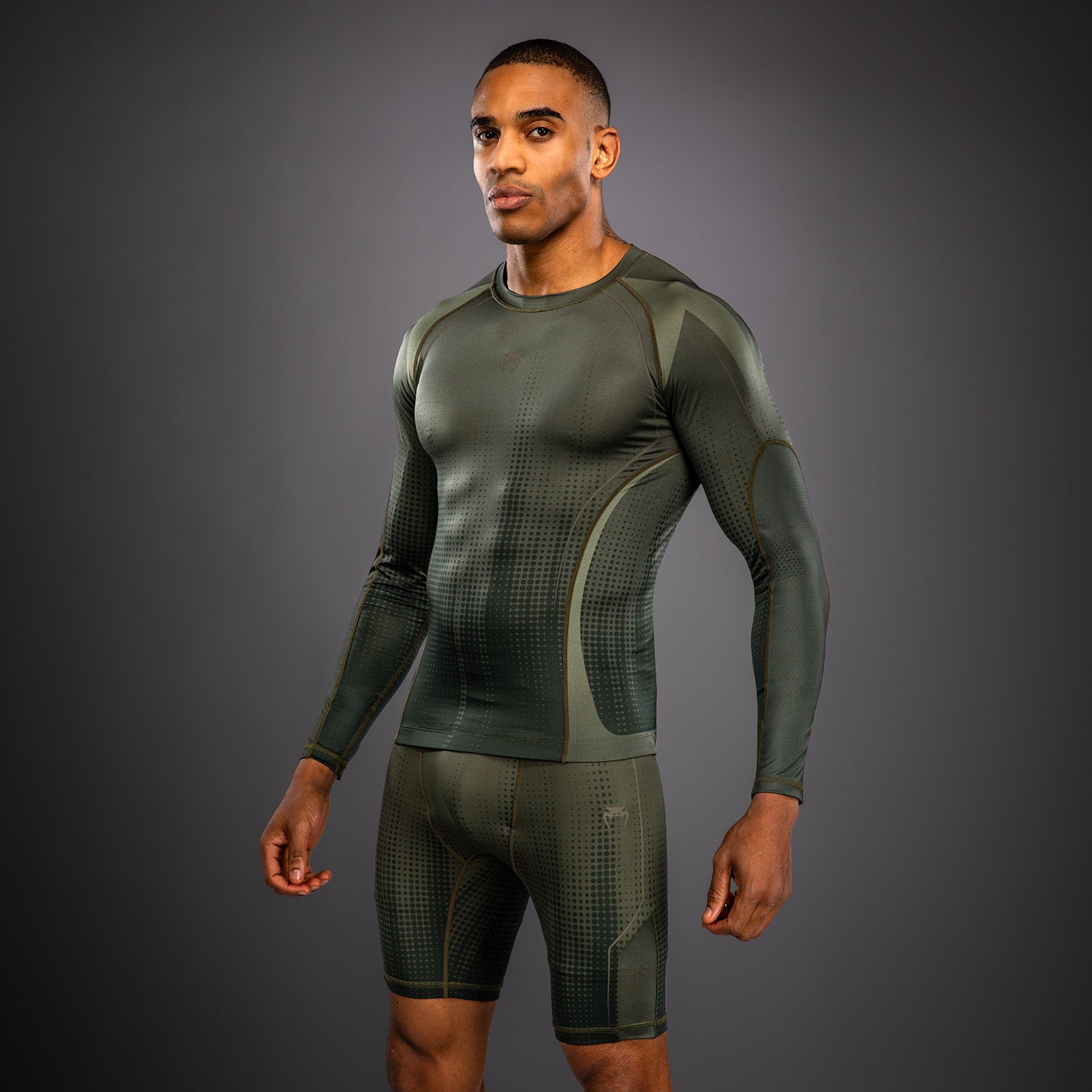 venum-stealth-langarm-rashguard-herren-khaki-dunkelgr-n image 2