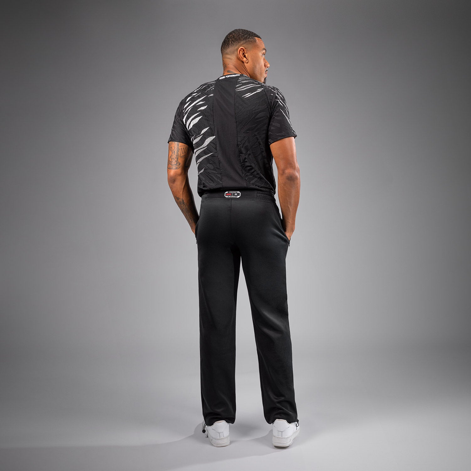 venum-ufc-fusion-authentic-fight-night-walkout-hose-herren-schwarz-straight-leg image 3