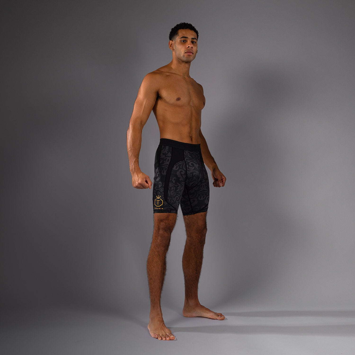 venum-x-topuria-unmatched-edition-vale-tudo-shorts-schwarz-gold image 4