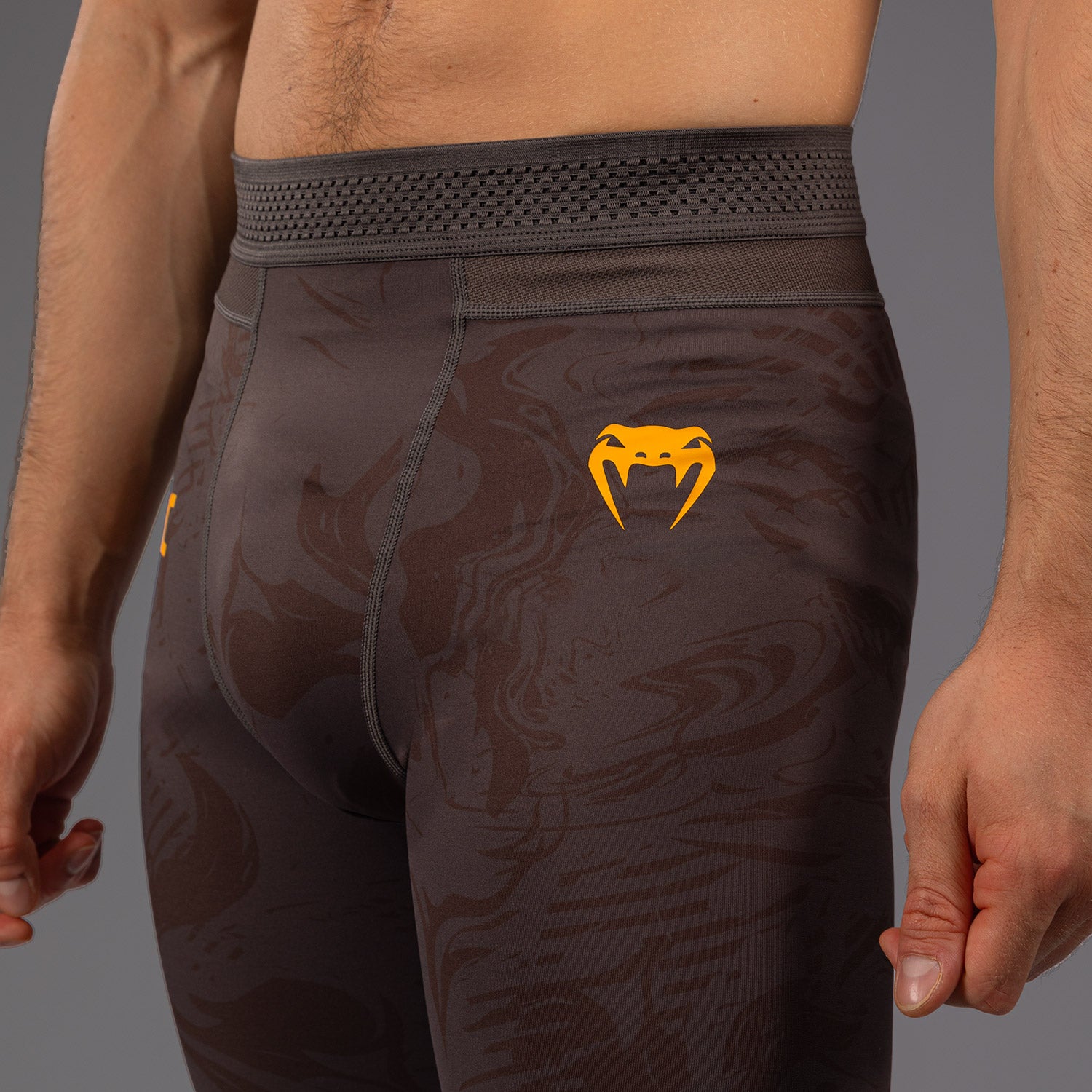 ufc-fusion-by-venum-fight-week-herren-performance-tight-erdiges-braun image 6