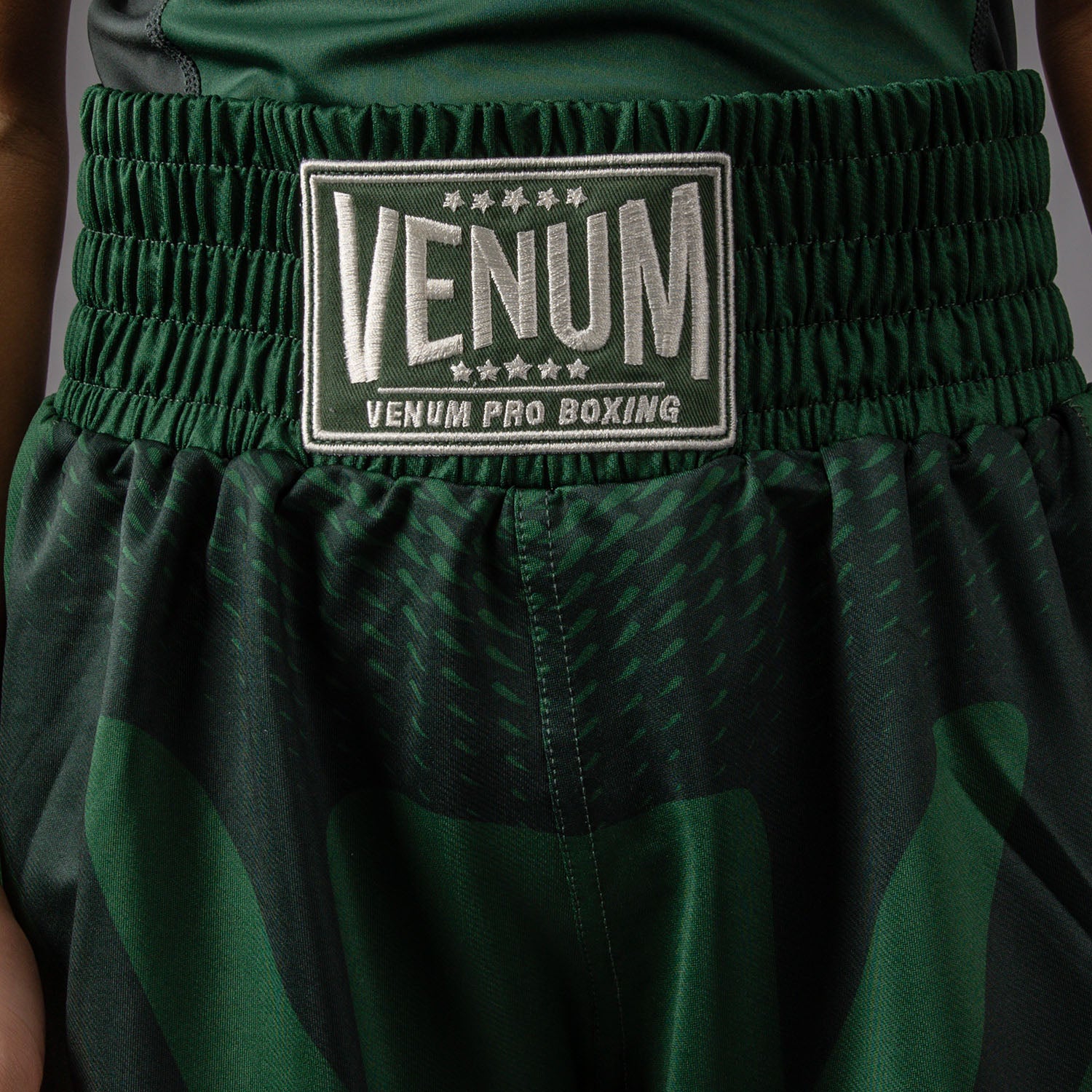 venum-attack-kids-boxshorts-waldgr-n-off-white image 4