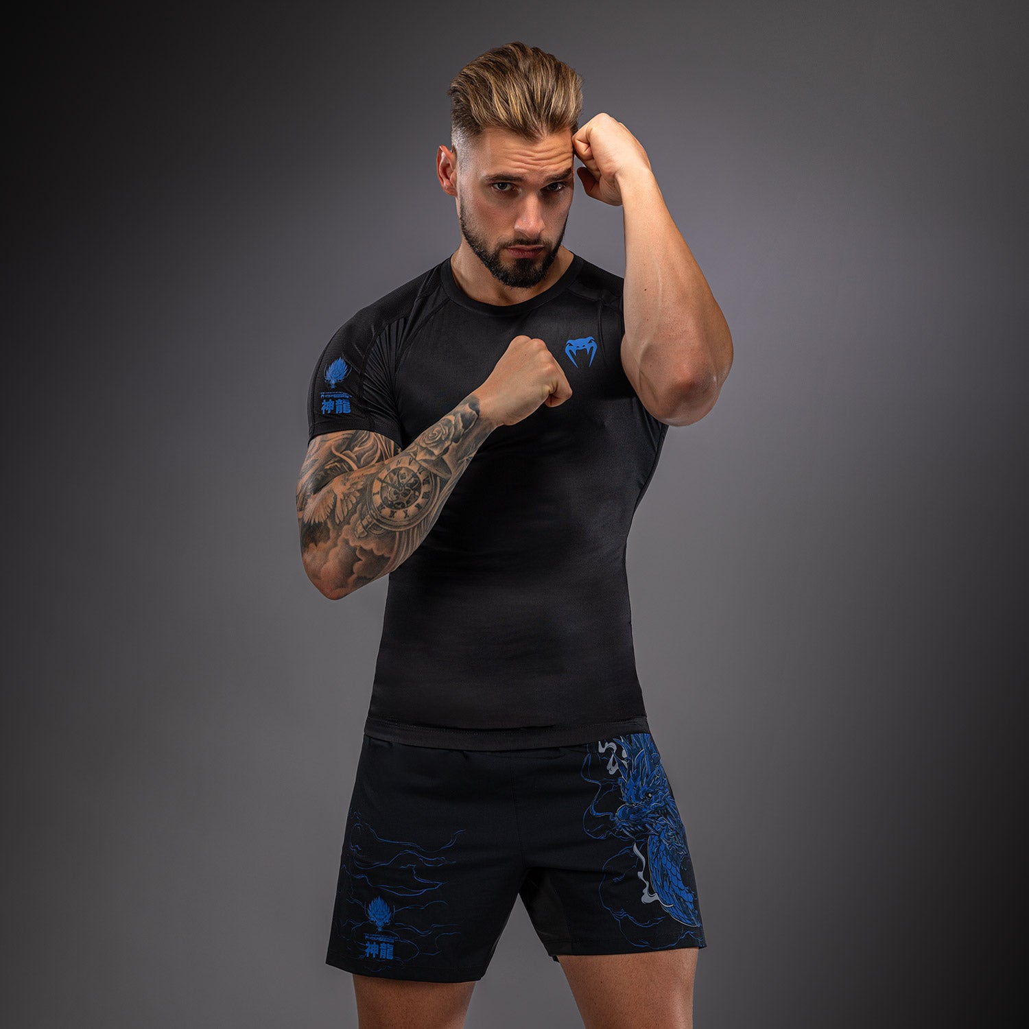 venum-thunder-dragon-kurzarm-rashguard-herren-schwarz-k-nigsblau image 2