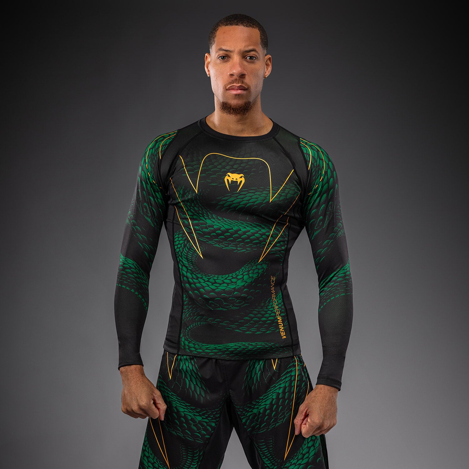 venum-matupa-langarm-rashguard-schwarz-gr-n-gold image 1