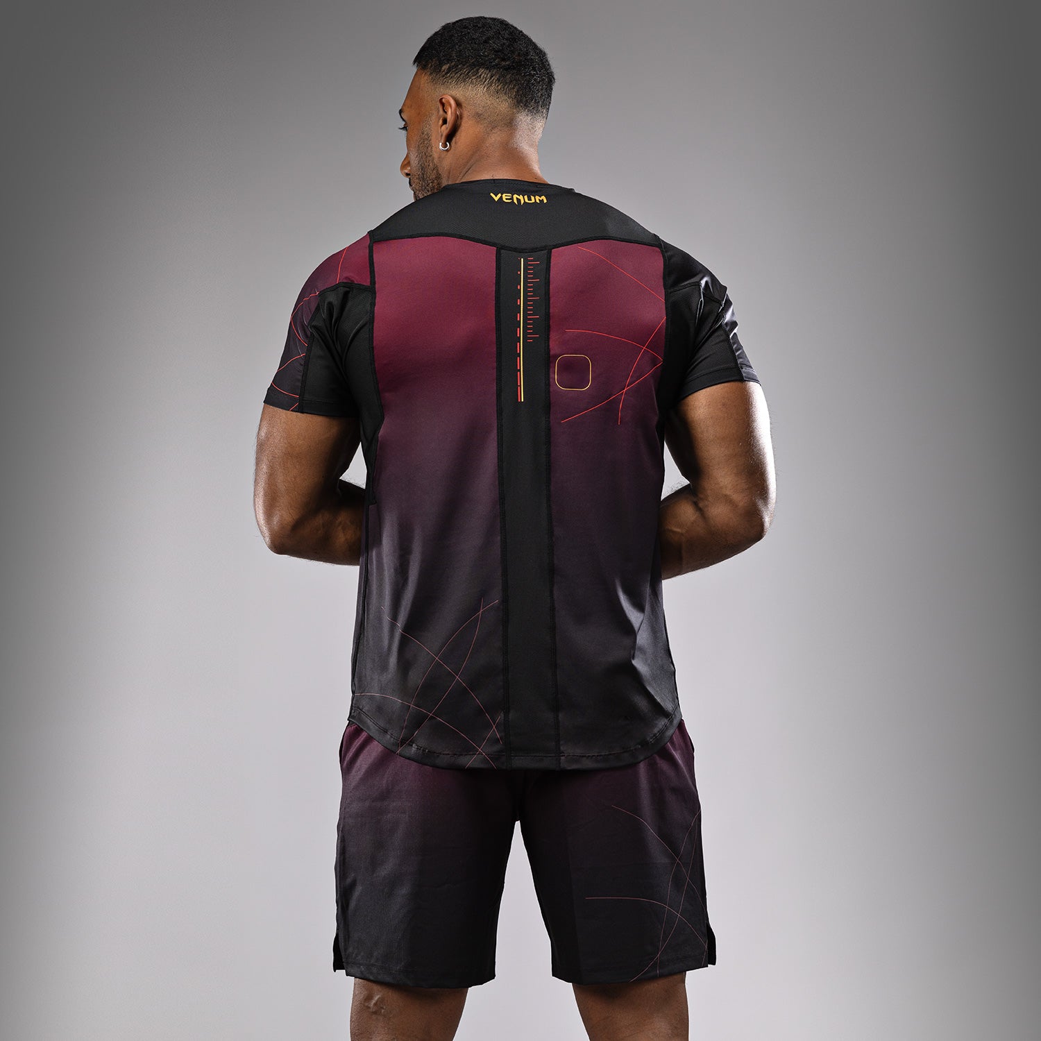 venum-tactical-xt-dry-tech-t-shirt-herren-schwarz-burgund-gold image 4
