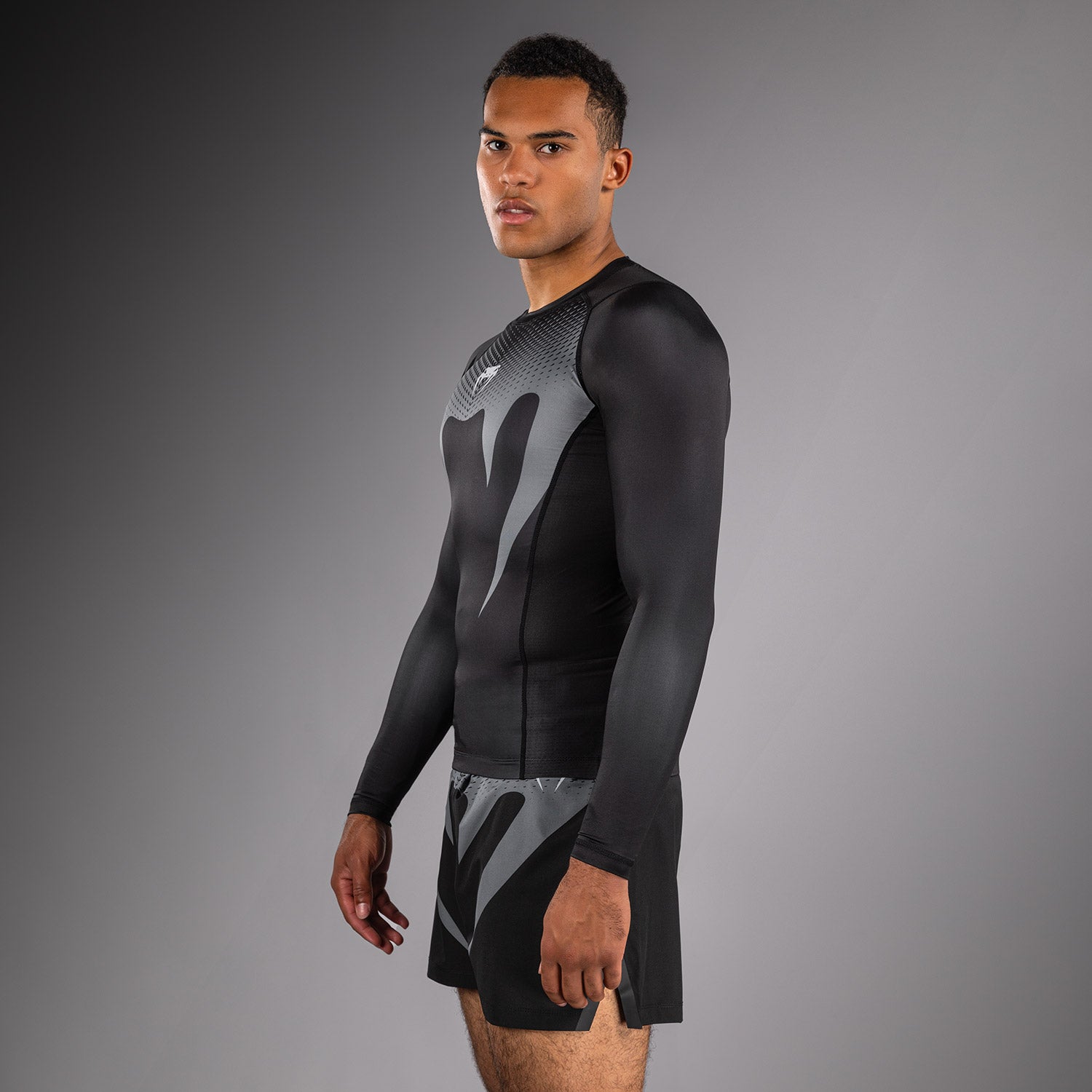 venum-no-gi-rashguard-langarm-ibjjf-approved-schwarz-silbergrau image 2