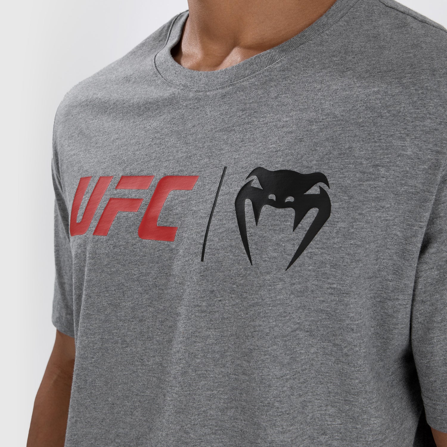 ufc-venum-classic-t-shirt-herren-grau-rot image 5