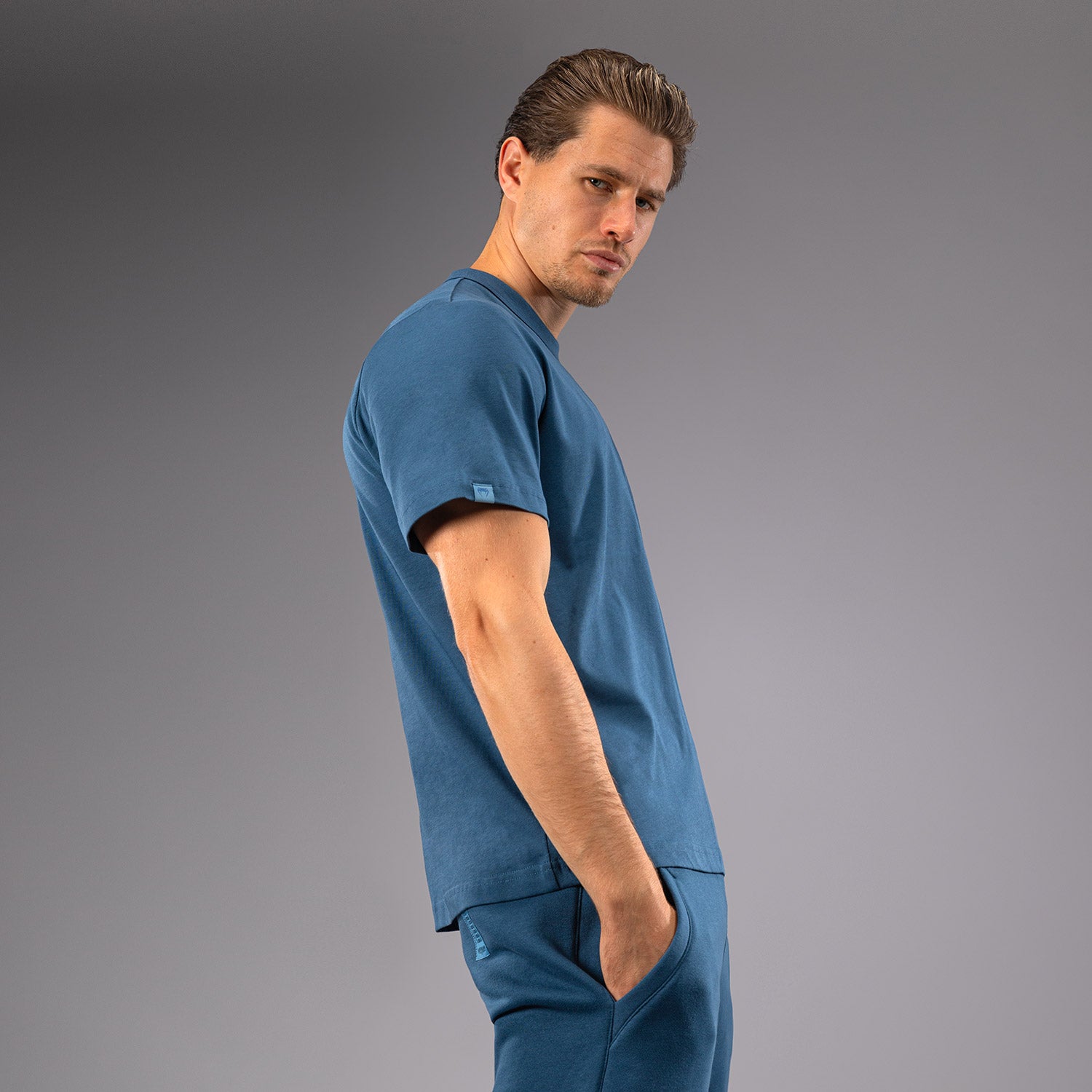 venum-silent-power-t-shirt-pfau-blau image 2