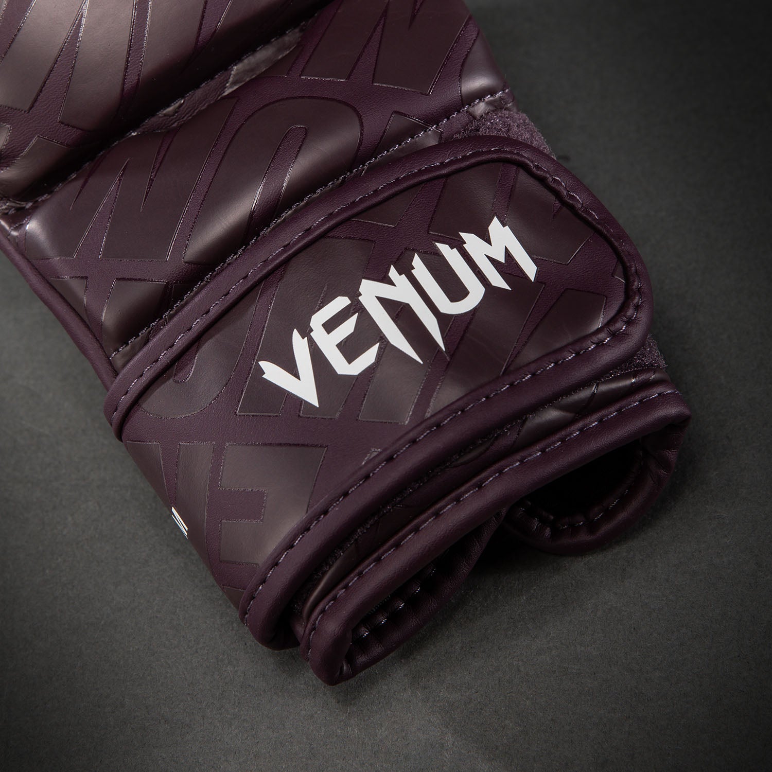 venum-contender-1-5-xt-3d-sparringhandschuhe-dunkellila image 3