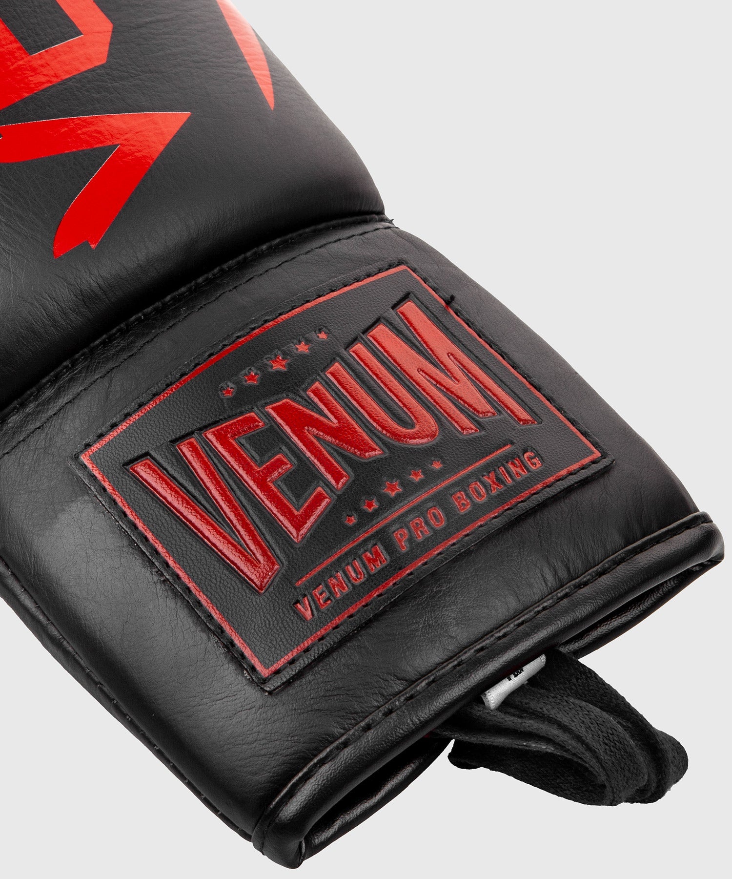 venum-hammer-profi-boxhandschuhe-mit-schn-rung-schwarz-rot image 5