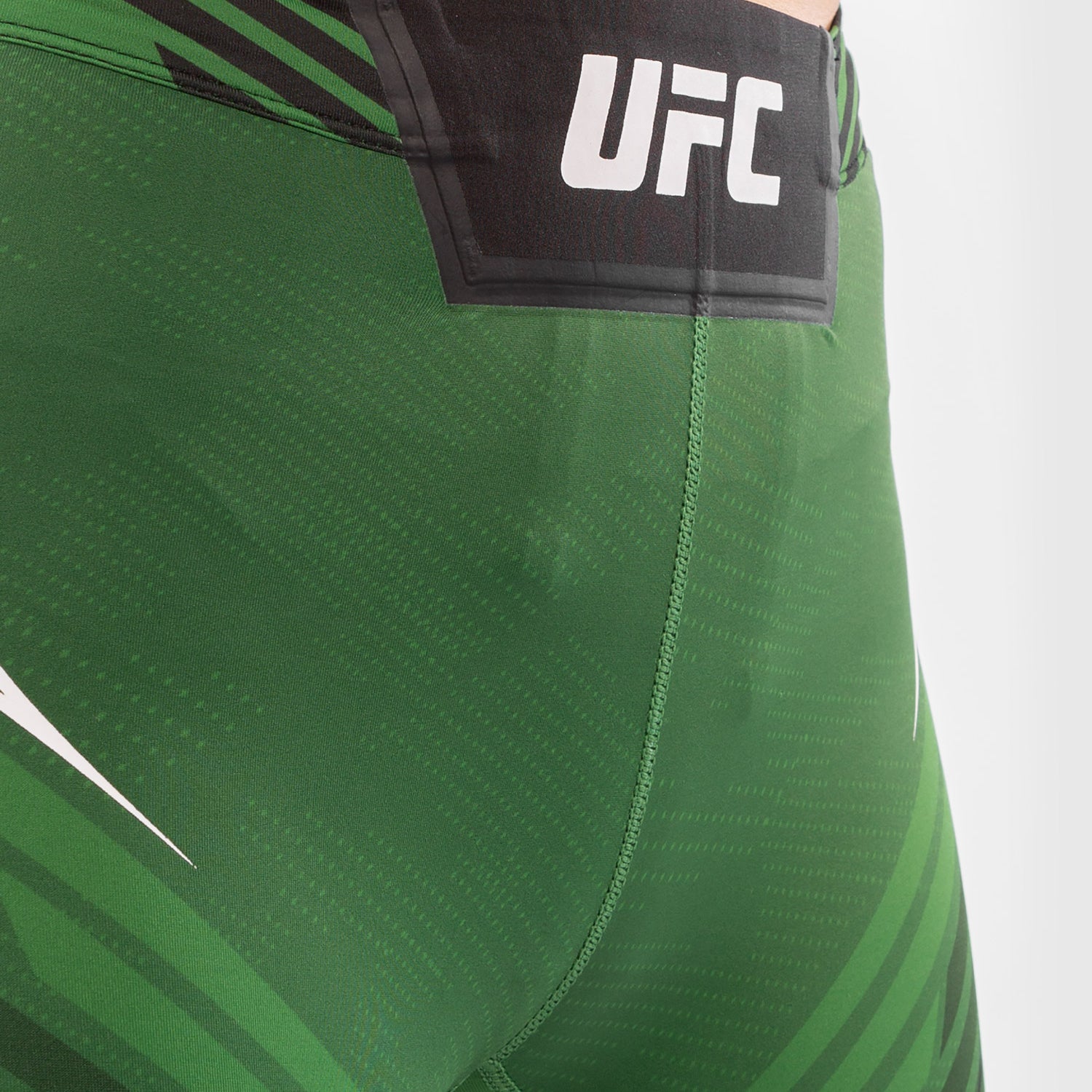 venum-ufc-authentic-fight-night-damen-vale-tudo-shorts-long-fit-gr-n image 6