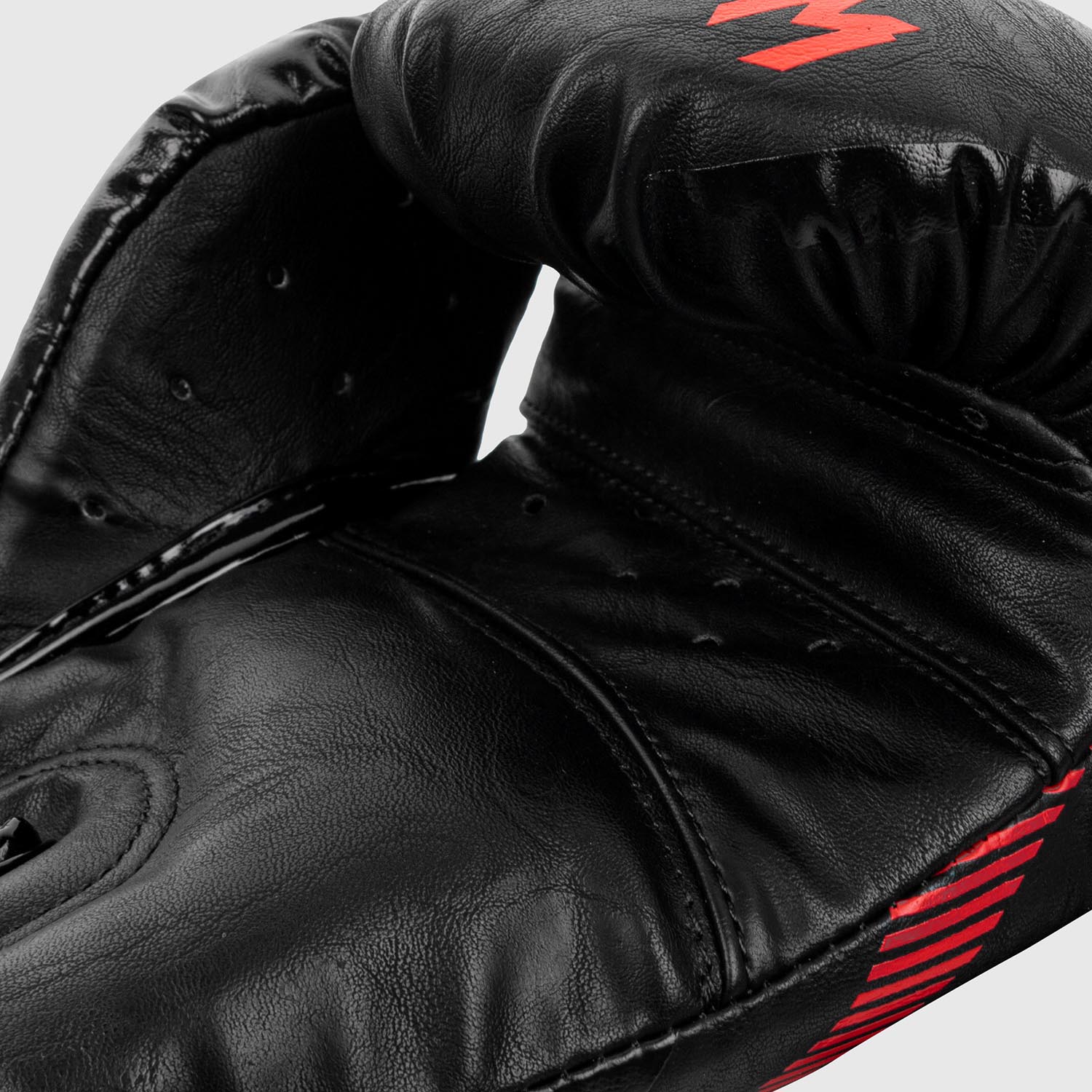 venum-impact-boxhandschuhe-schwarz-2 image 4