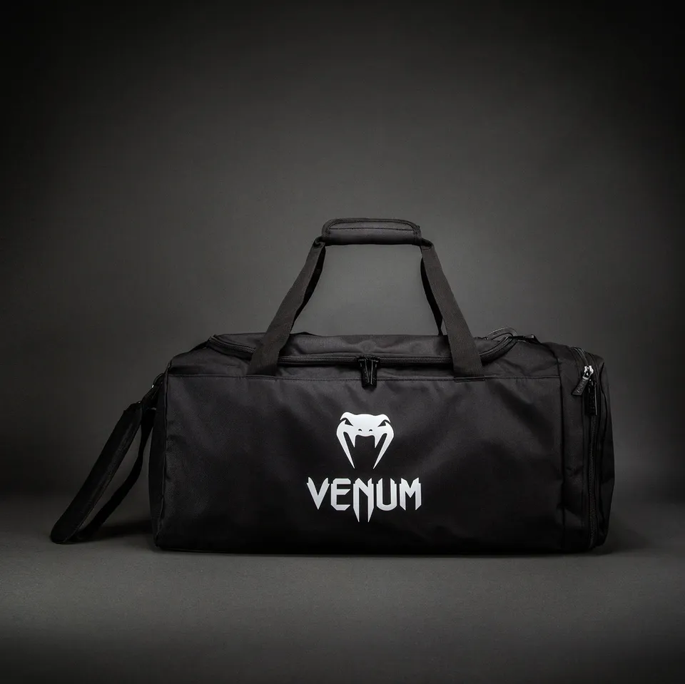 venum-essential-sporttasche-37l-schwarz image 1