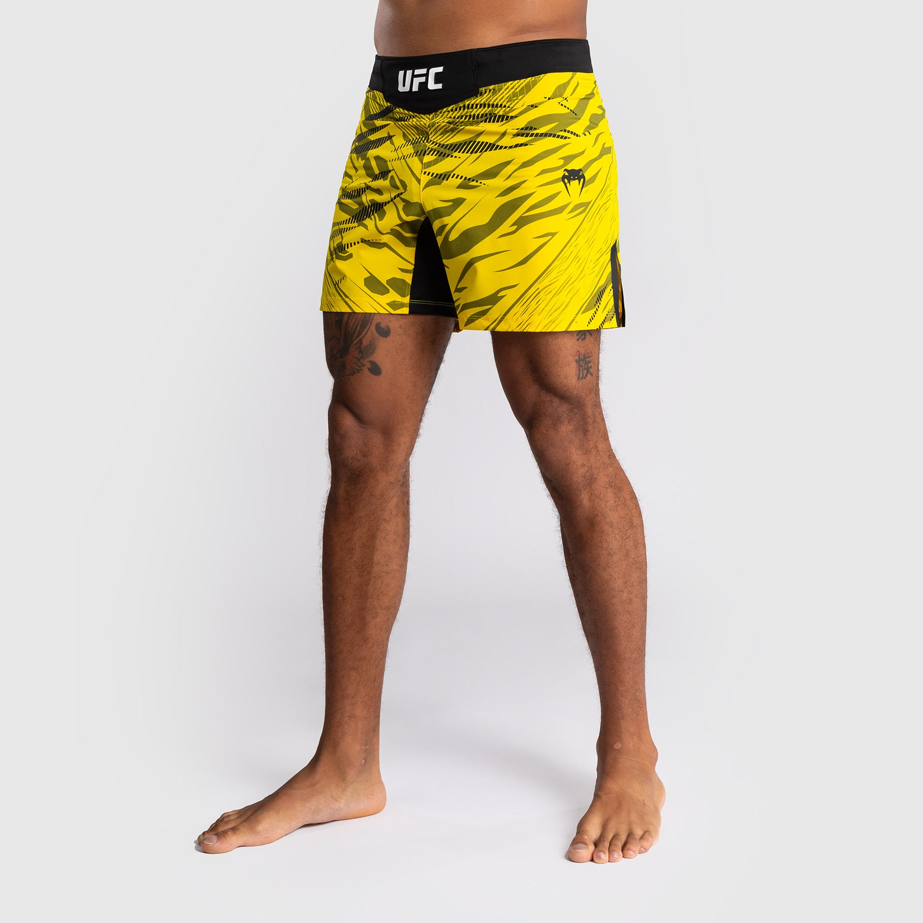 ufc-fusion-by-venum-authentic-fight-night-herren-fight-short-short-fit-gelb image 4