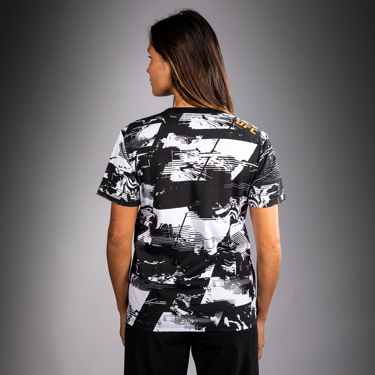 venum-ufc-zenith-authentic-fight-week-kurzarm-t-shirt-damen-wei image 3