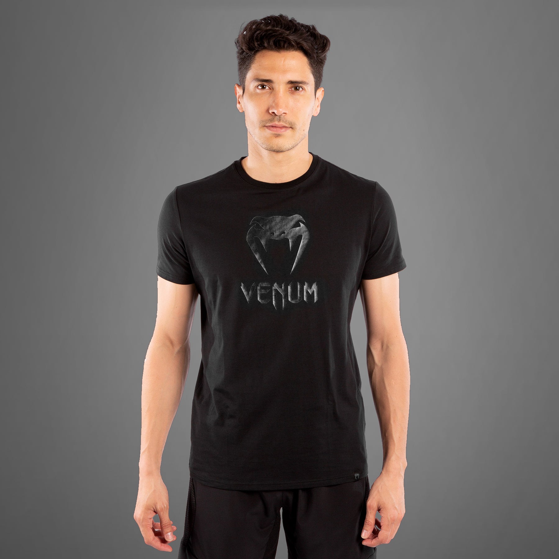 venum-classic-t-shirt-herren-schwarz-schwarz image 1
