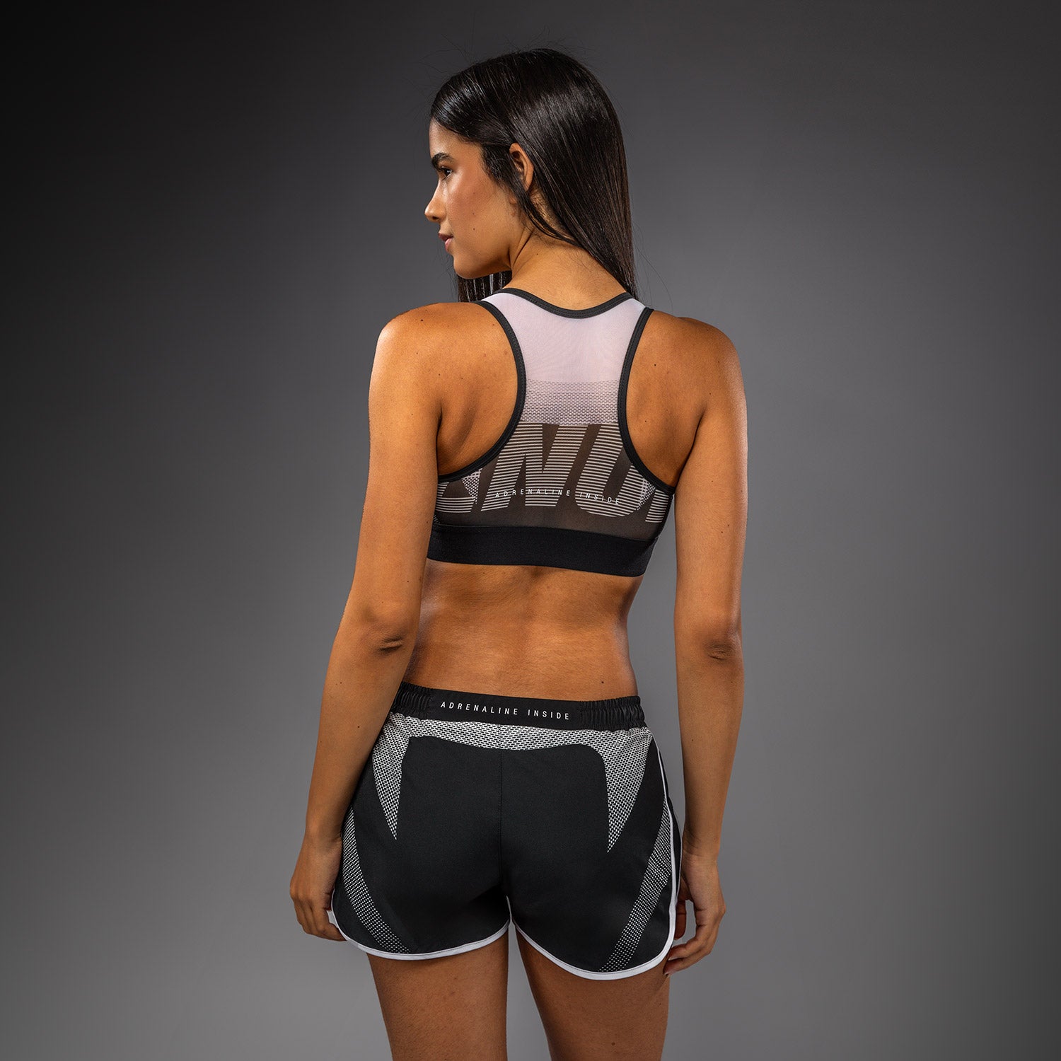 venum-adrenaline-damen-sport-bh-schwarz-elfenbein image 4