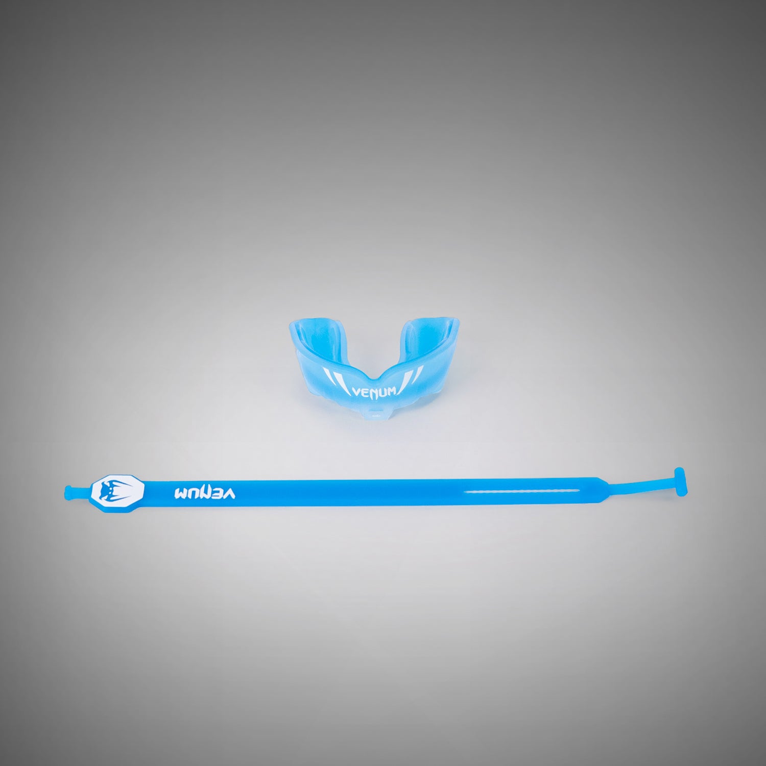 venum-challenger-kinder-mundschutz-blau-transparent-mit-riemen image 2