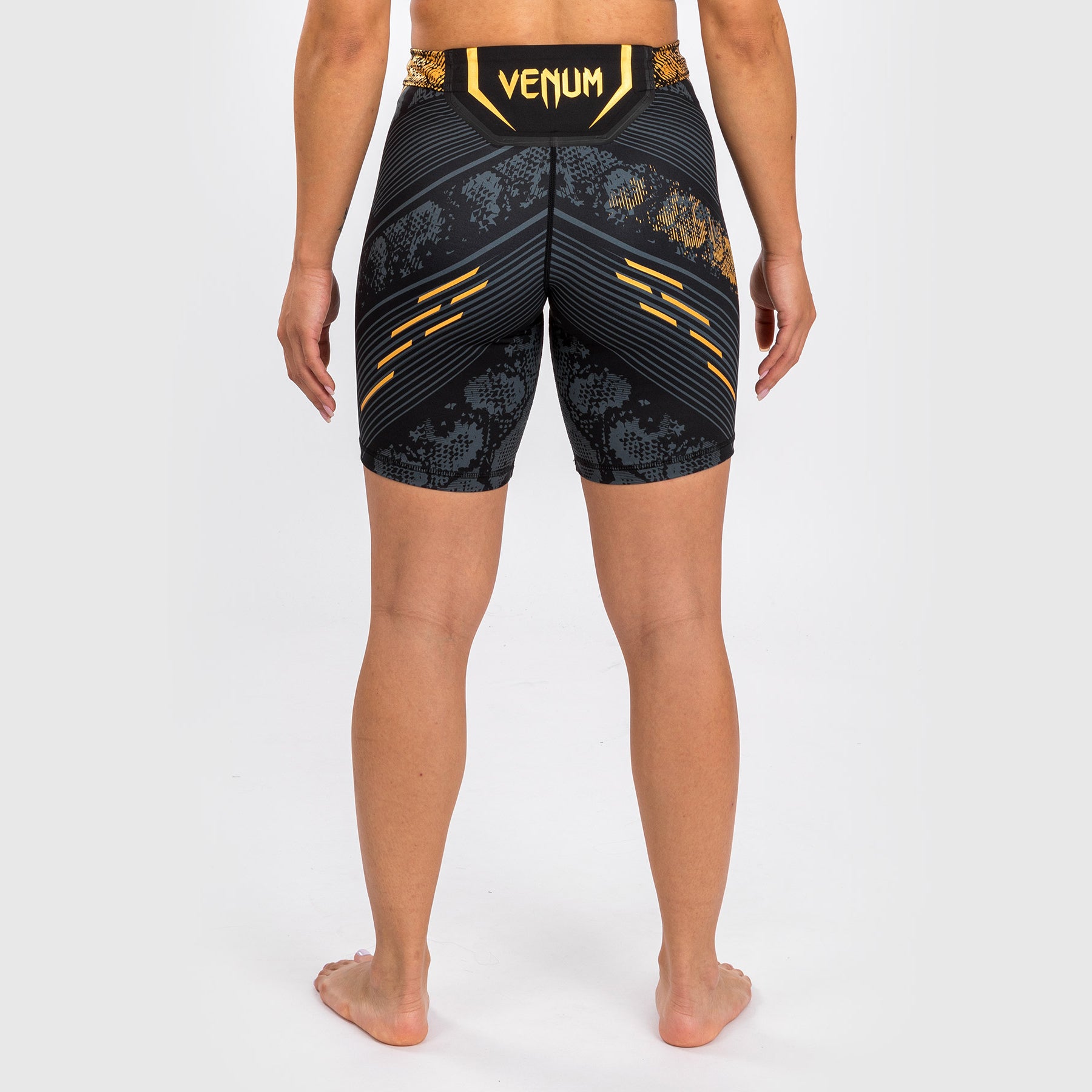 ufc-adrenaline-by-venum-authentic-fight-night-vale-tudo-short-damen-lange-passfo image 2
