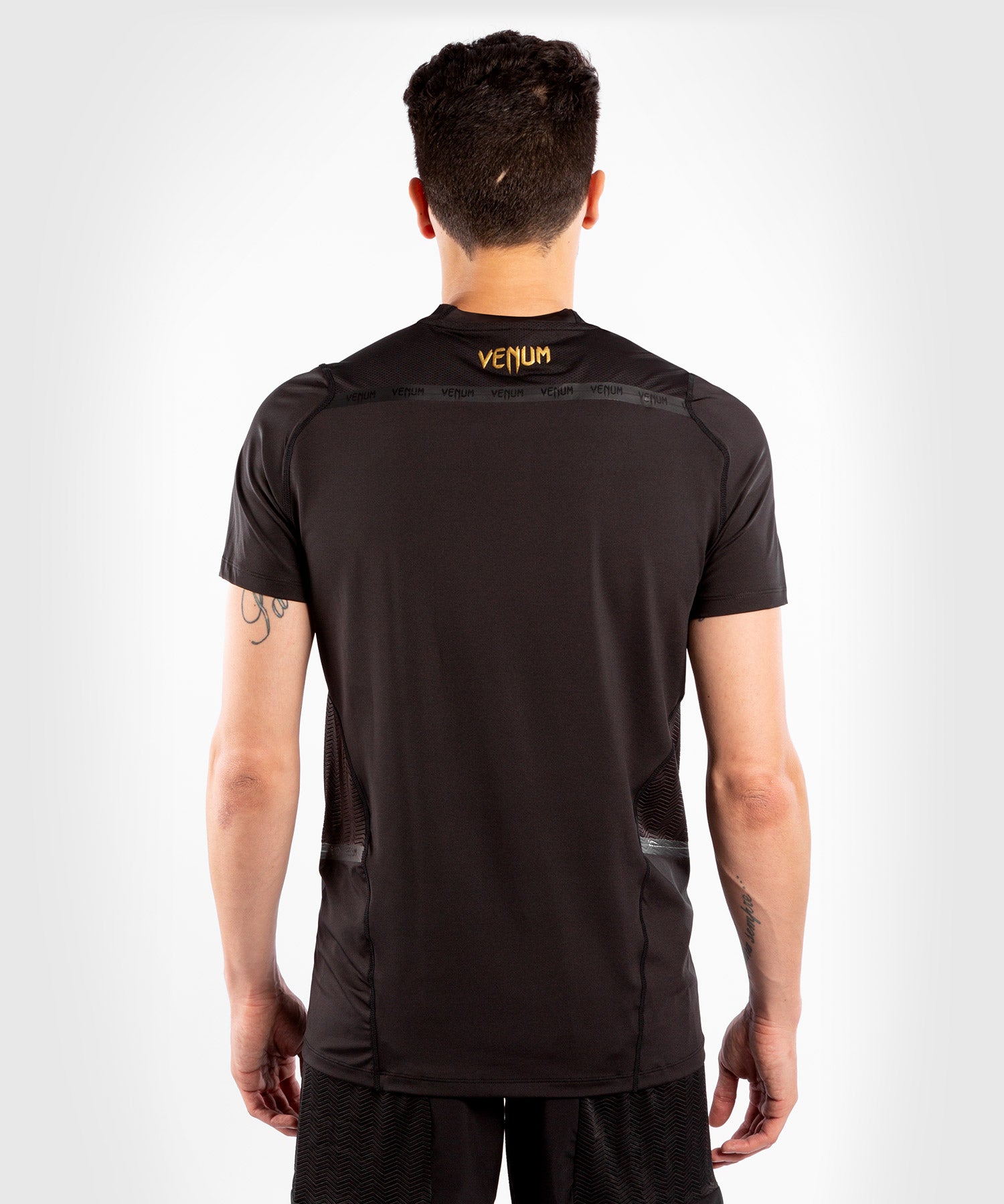 venum-g-fit-dry-tech-t-shirt-schwarz-gold image 3