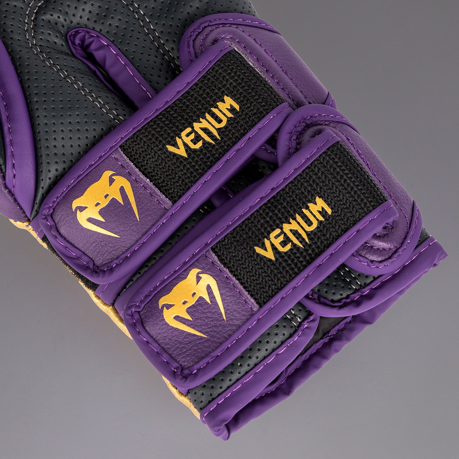 venum-reverso-boxhandschuhe-dunkellila-gold-leder image 3