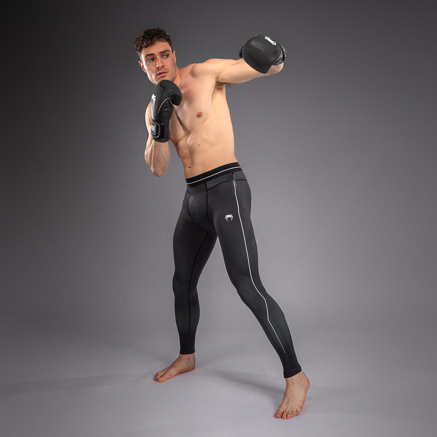 venum-stealth-spats-schwarz-wei-f-r-herren image 2