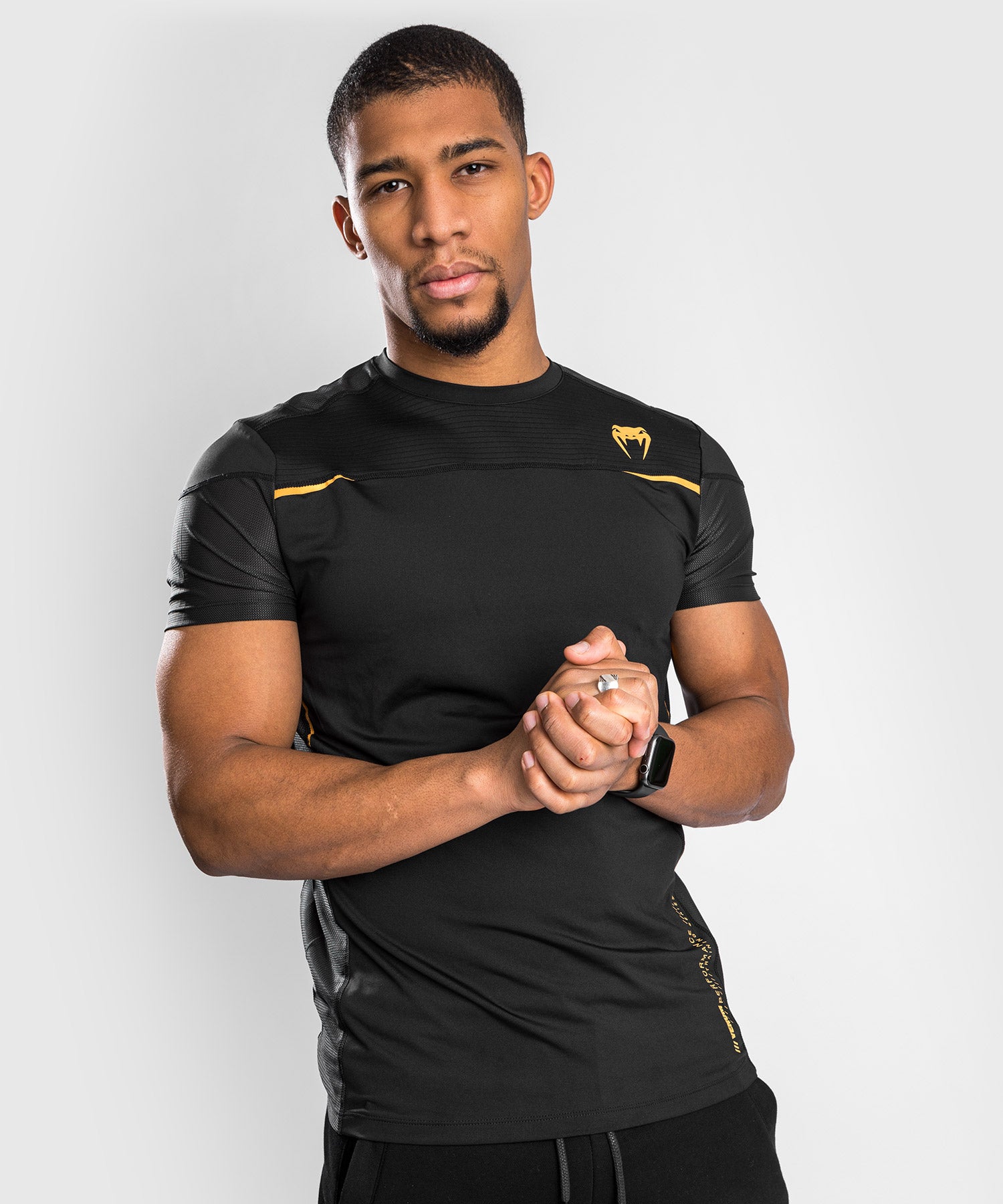 venum-tempest-2-0-dry-tech-t-shirt-schwarz-gold image 1