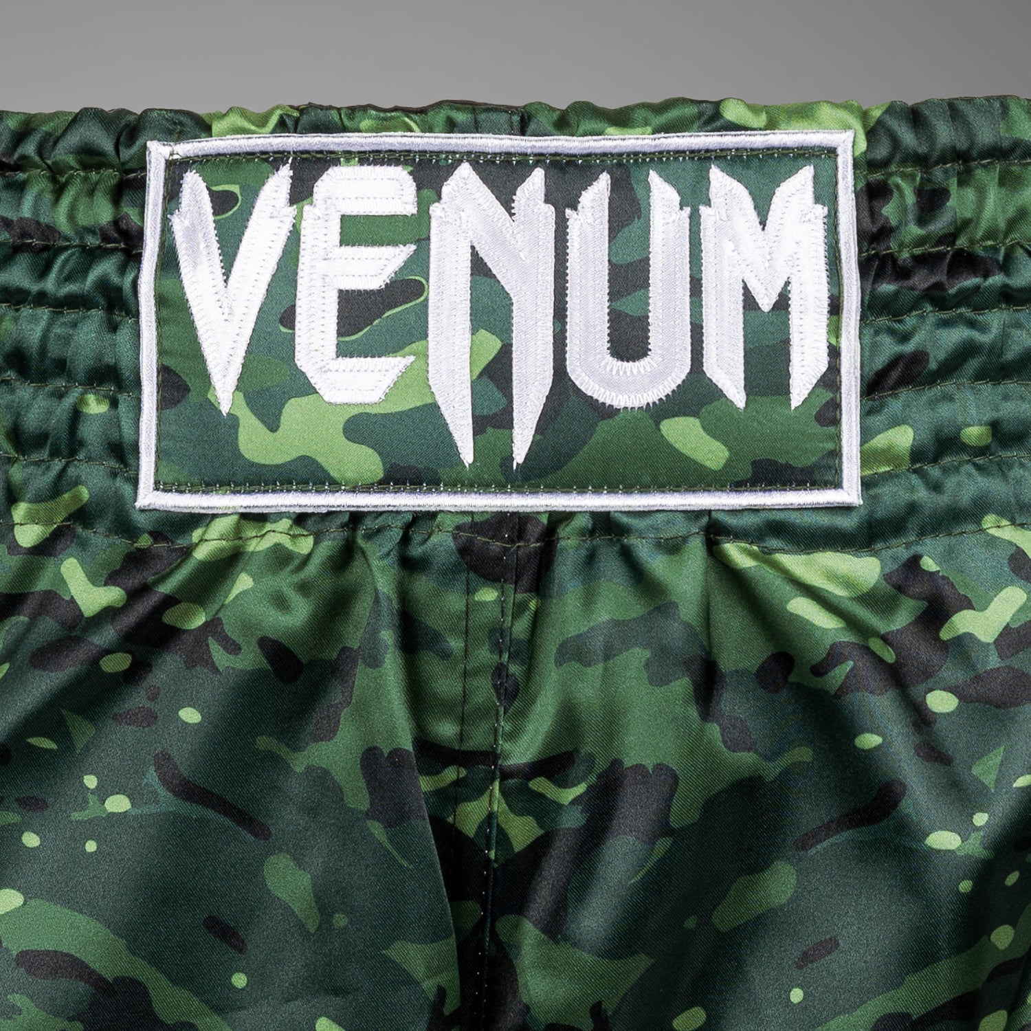 venum-classic-muay-thai-shorts-wald-camo image 4