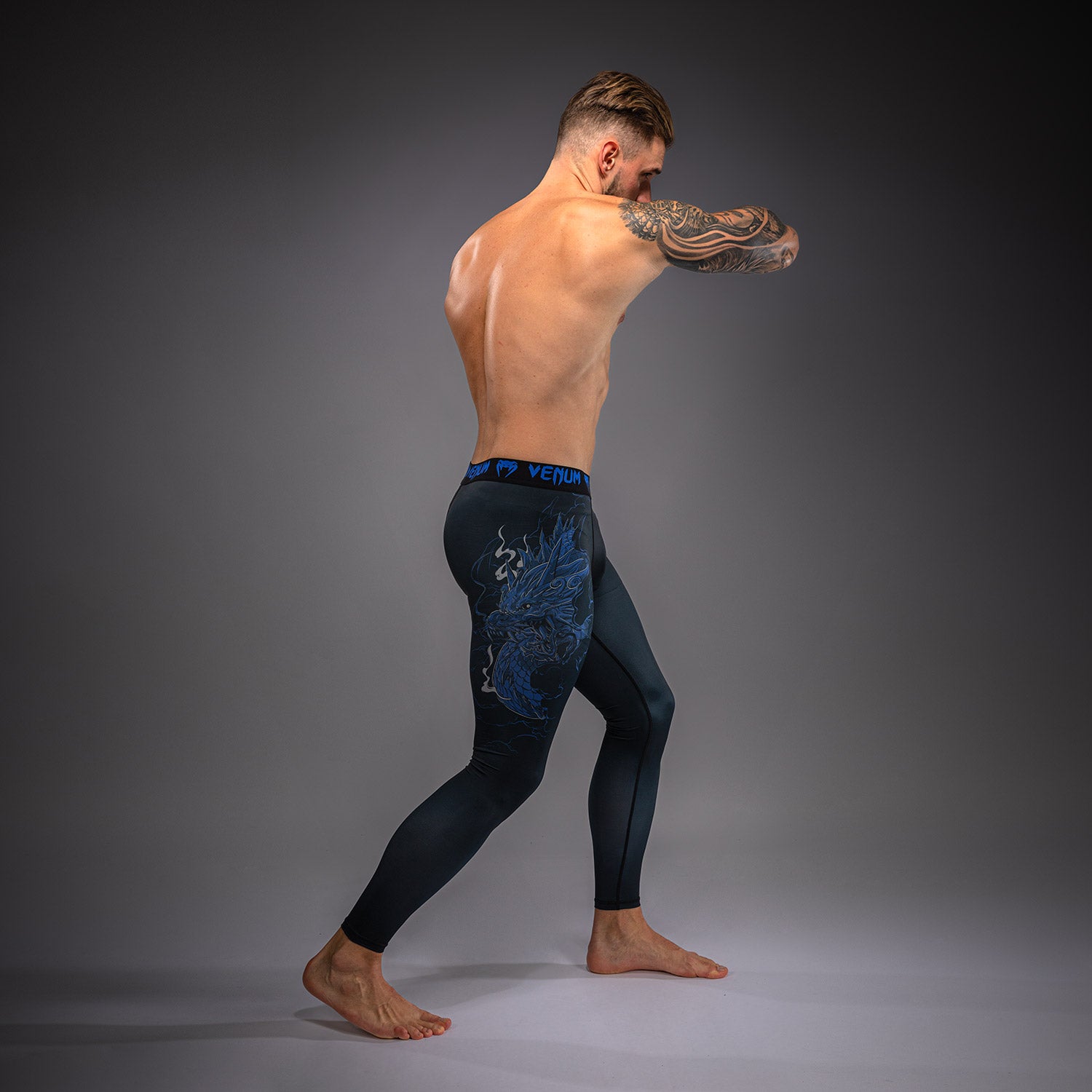 venum-thunder-dragon-spats-herren-kompressionstights-schwarz-k-nigsblau image 5
