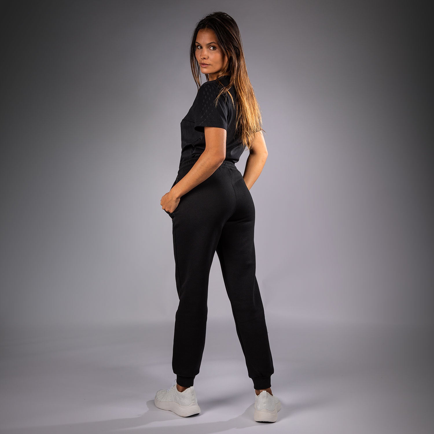 venum-ufc-zenith-by-venum-replica-hose-damen-champion-schwarz-gold image 2
