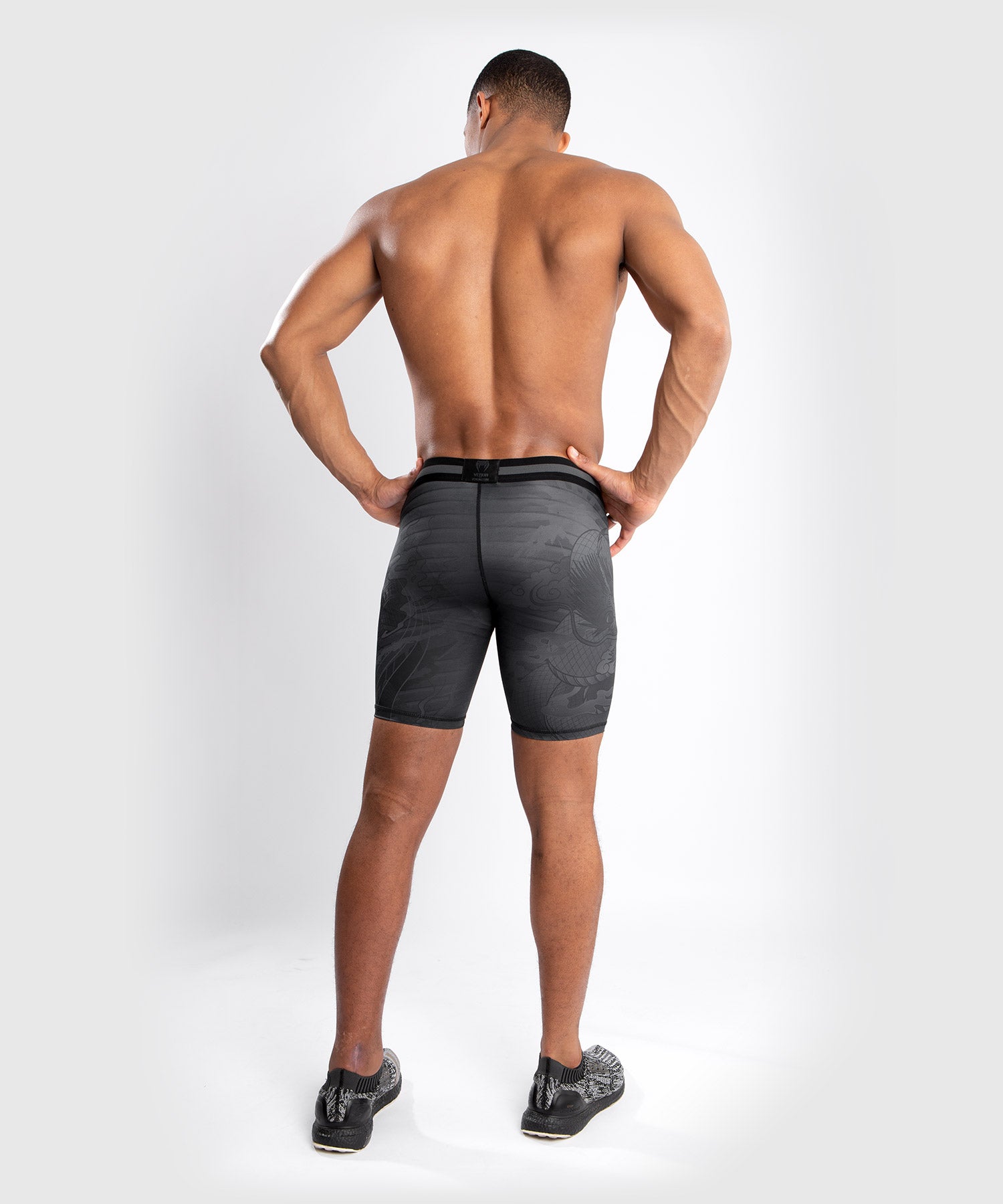 venum-ykz21-vale-tudo-shorts-schwarz-schwarz image 2