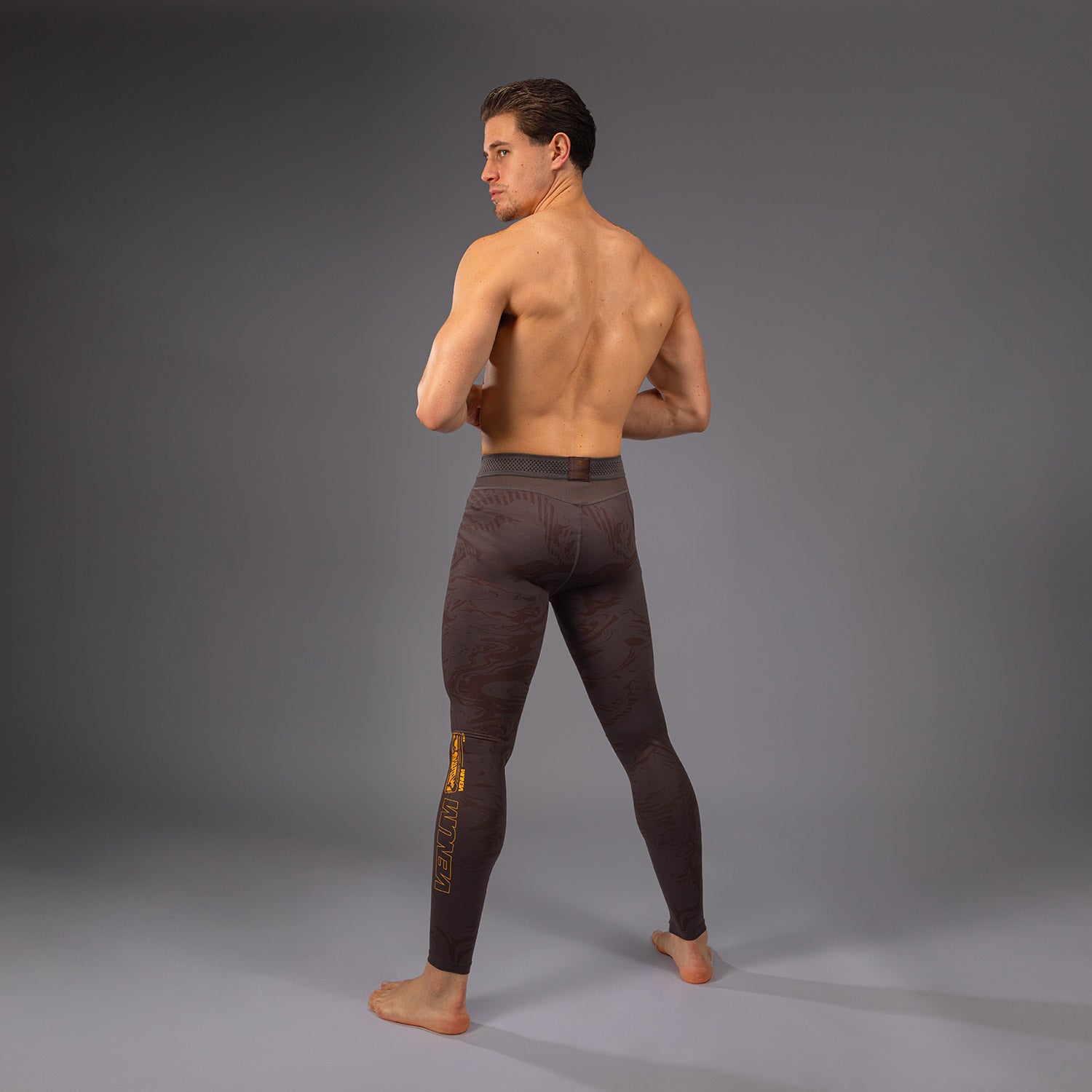 ufc-fusion-by-venum-fight-week-herren-performance-tight-erdiges-braun image 4