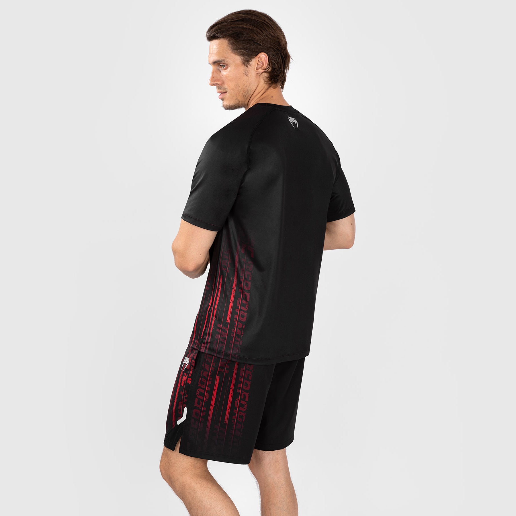 venum-ufc-performance-institute-2-0-herren-dry-tech-shirt-schwarz-rot image 3