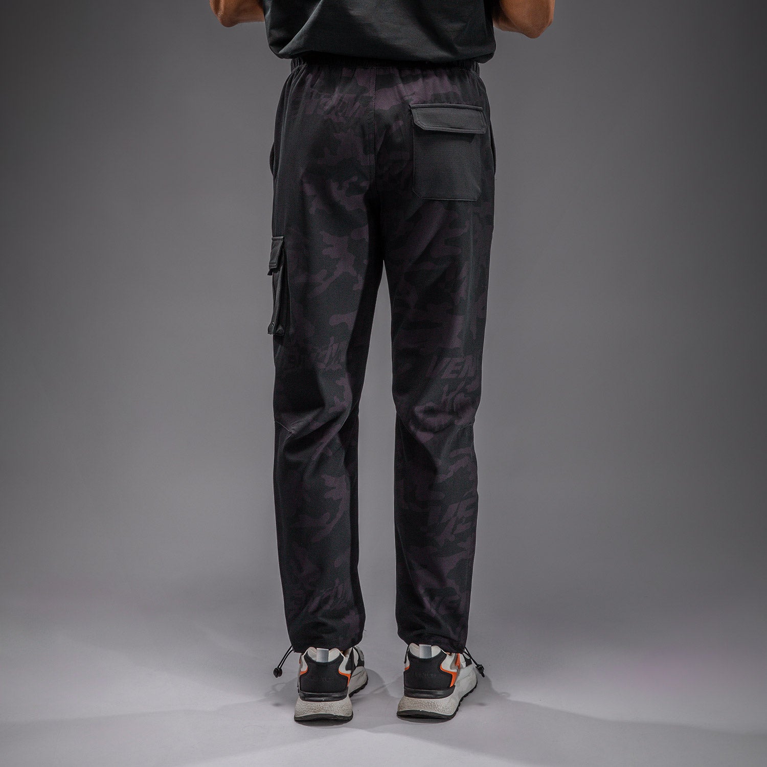 venum-trooper-herren-trainingshose-schwarz-violett image 3