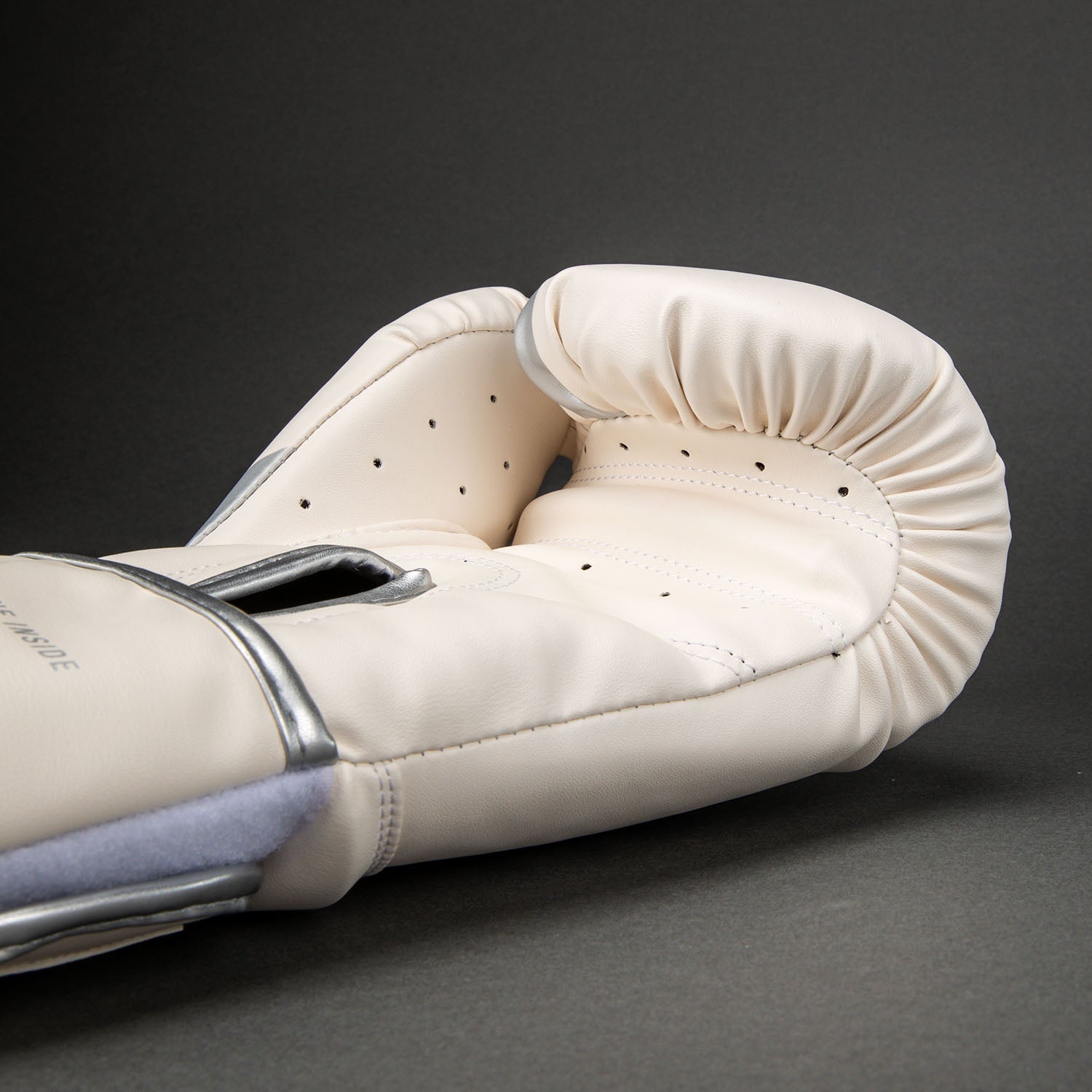 venum-challenger-2-5-boxhandschuhe-wei-silber image 3