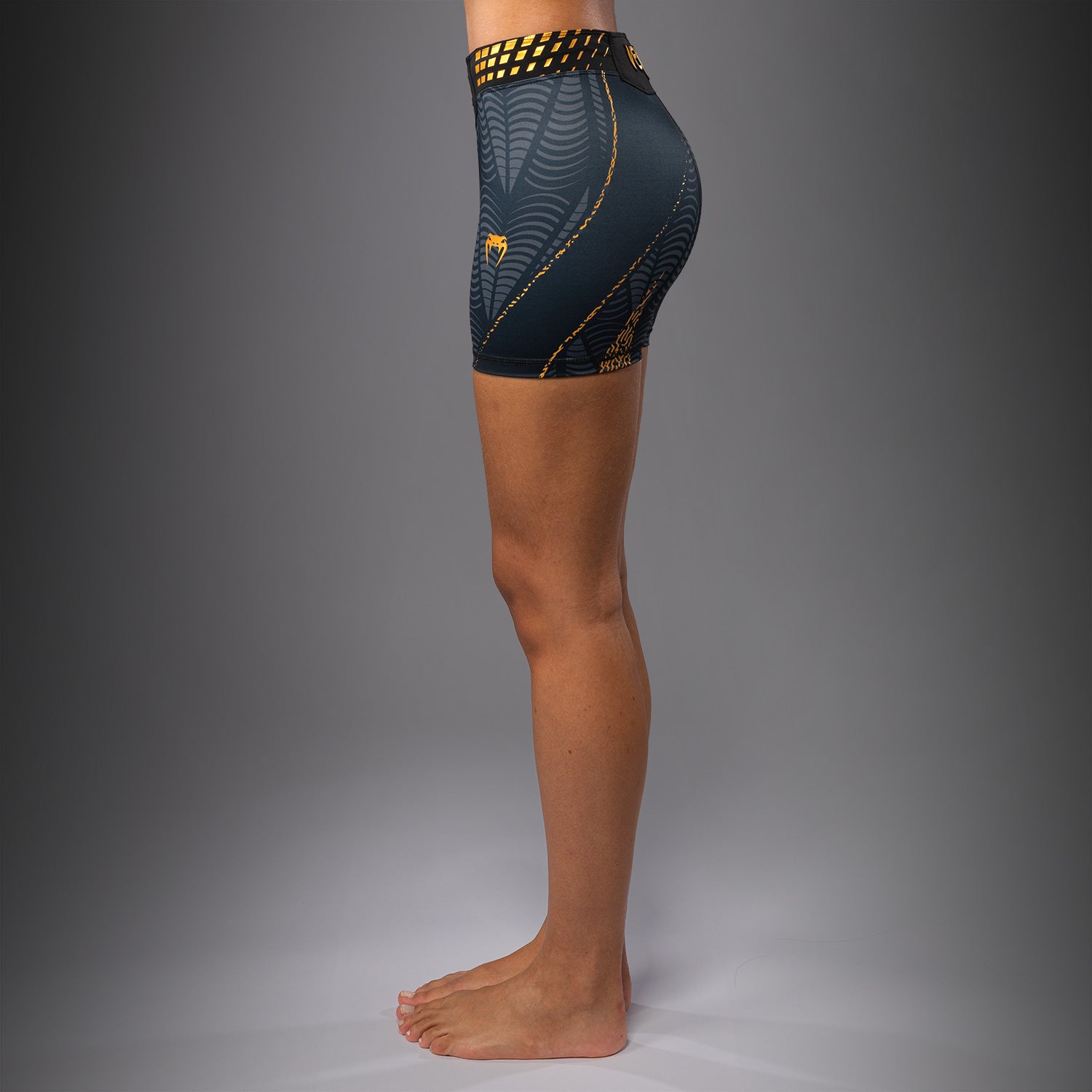 ufc-zenith-by-venum-authentic-fight-night-vale-tudo-short-damen-champion-persona image 1