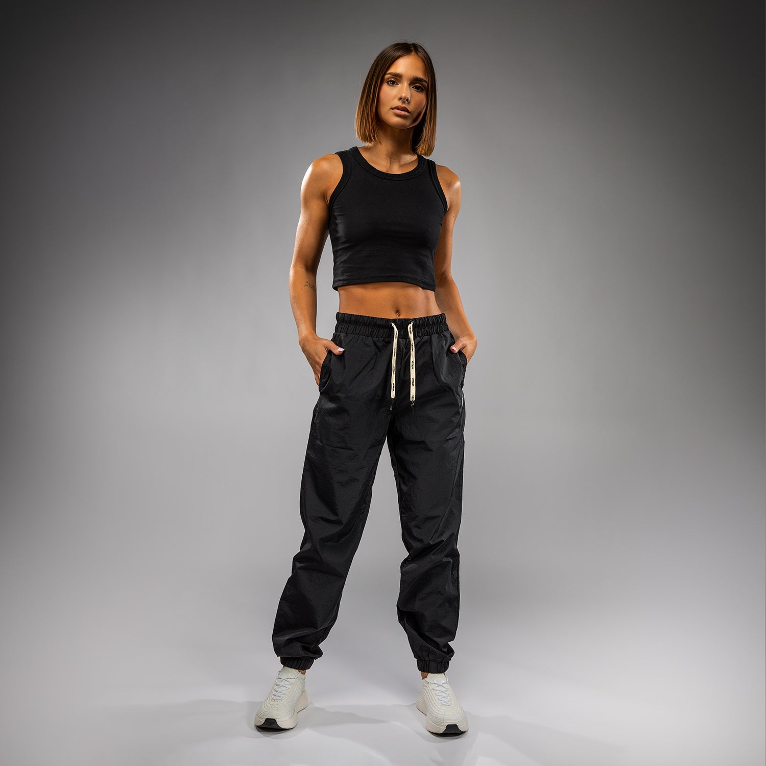 venum-vectra-damen-jogginghose-schwarz-wei image 4