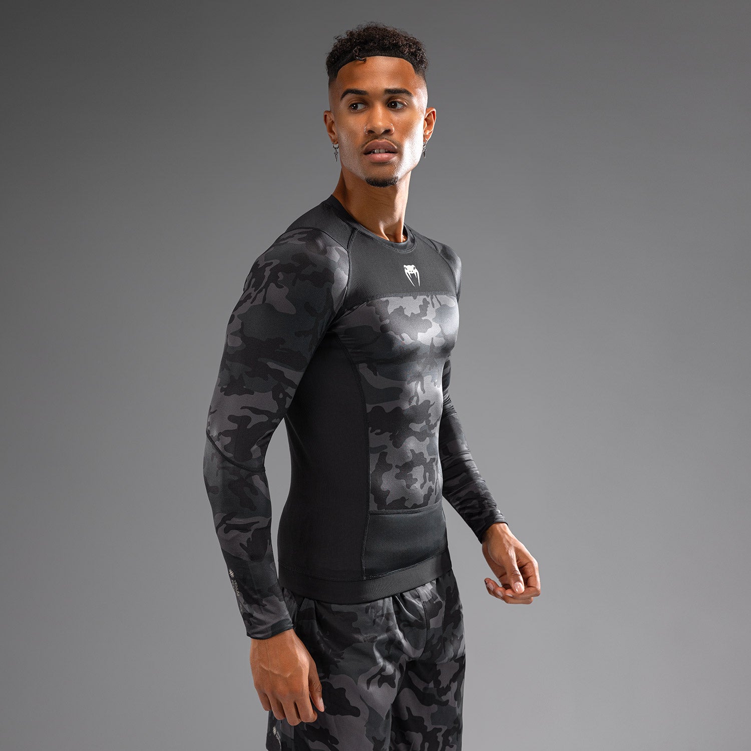venum-g-fit-air-herren-langarm-rashguard-digital-urban-camo image 3