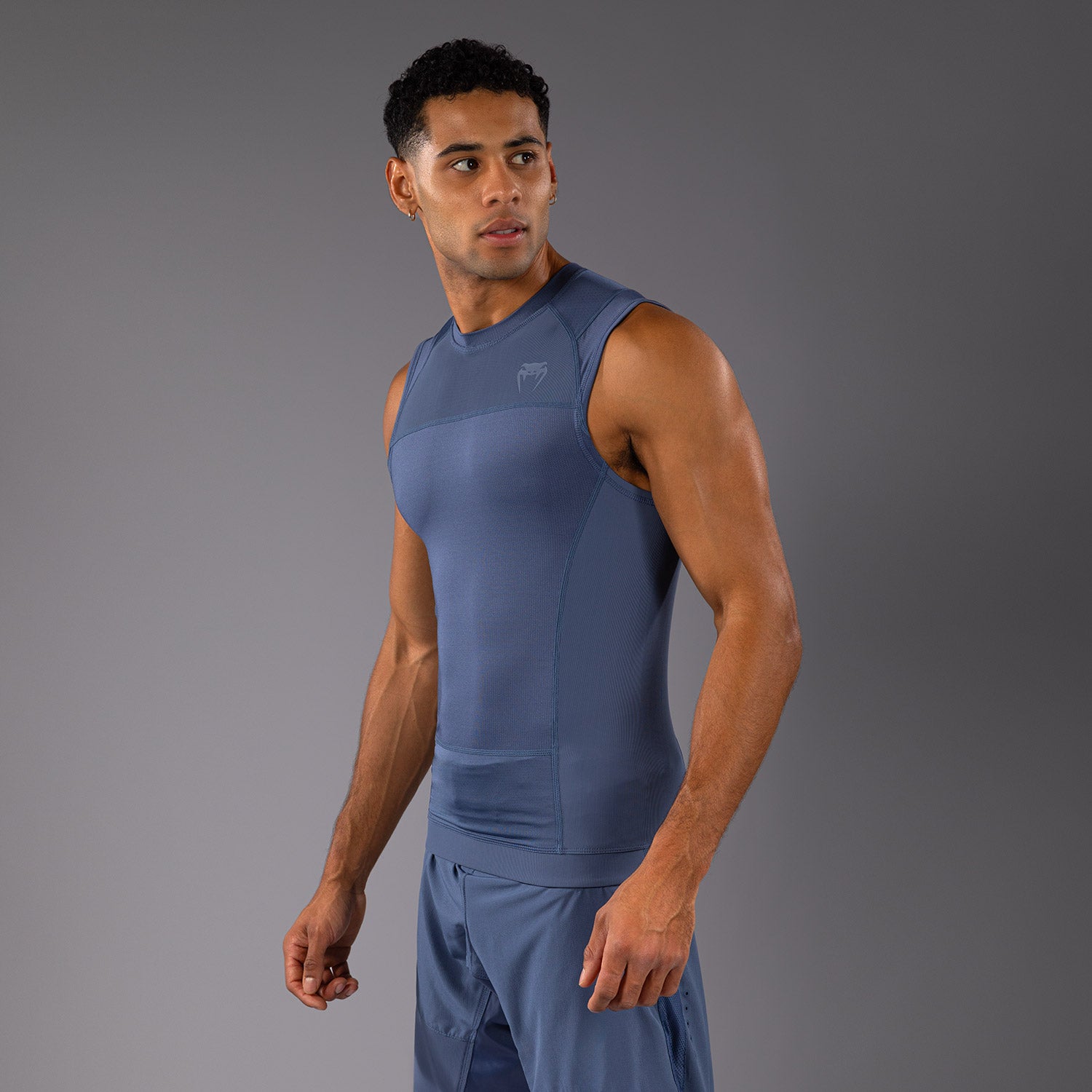 venum-g-fit-air-herren-rmelloser-rashguard-nebelblau image 5