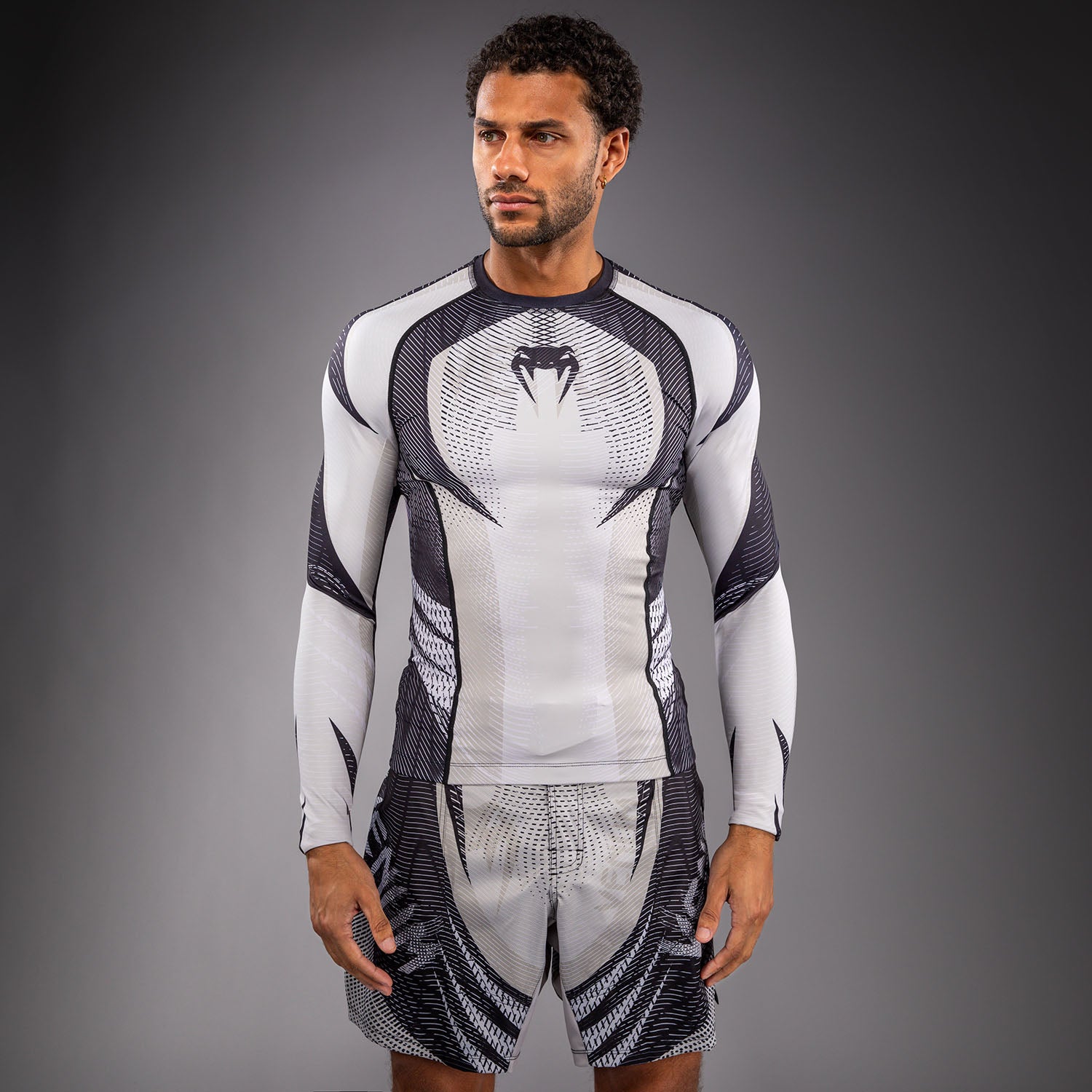 venum-galactic-3-0-langarm-rashguard-cremewei-schwarz image 1