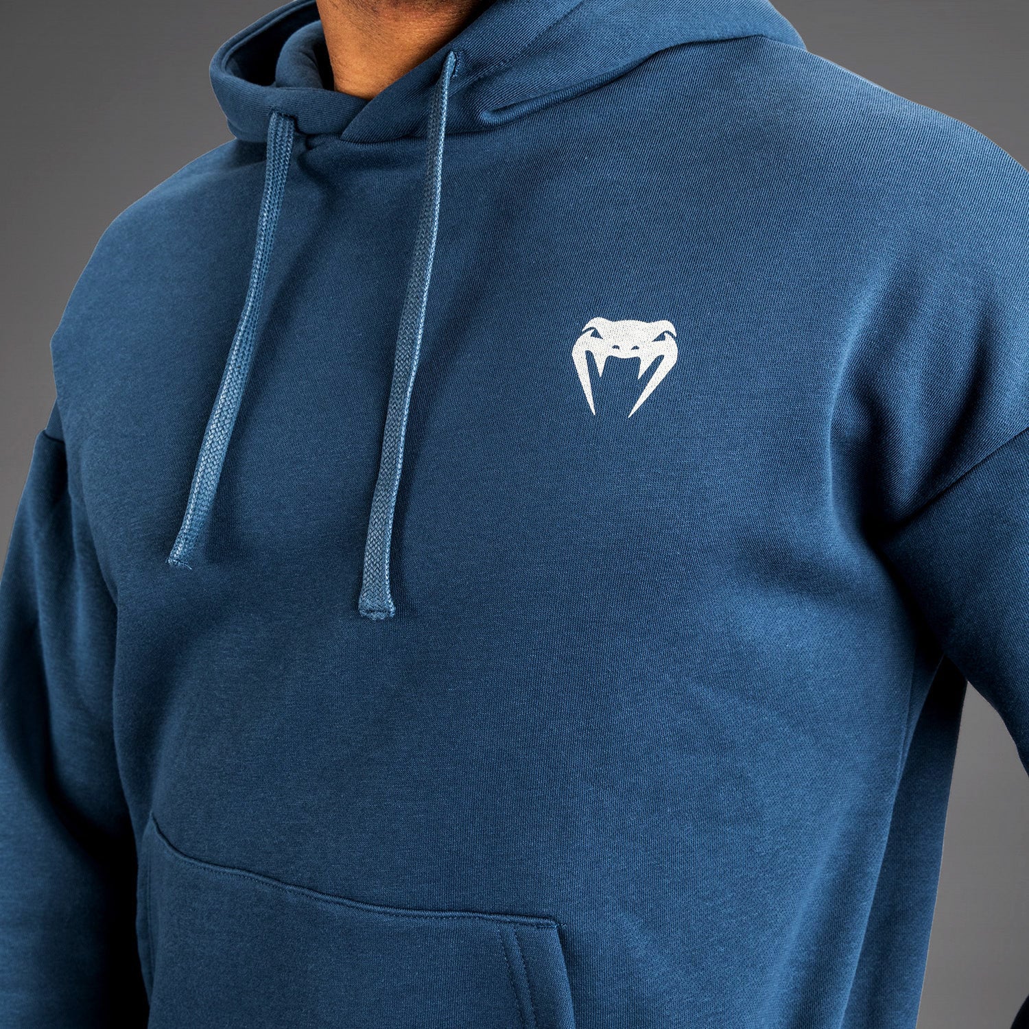 ufc-by-venum-ulti-man-hoodie-blau-herren image 7