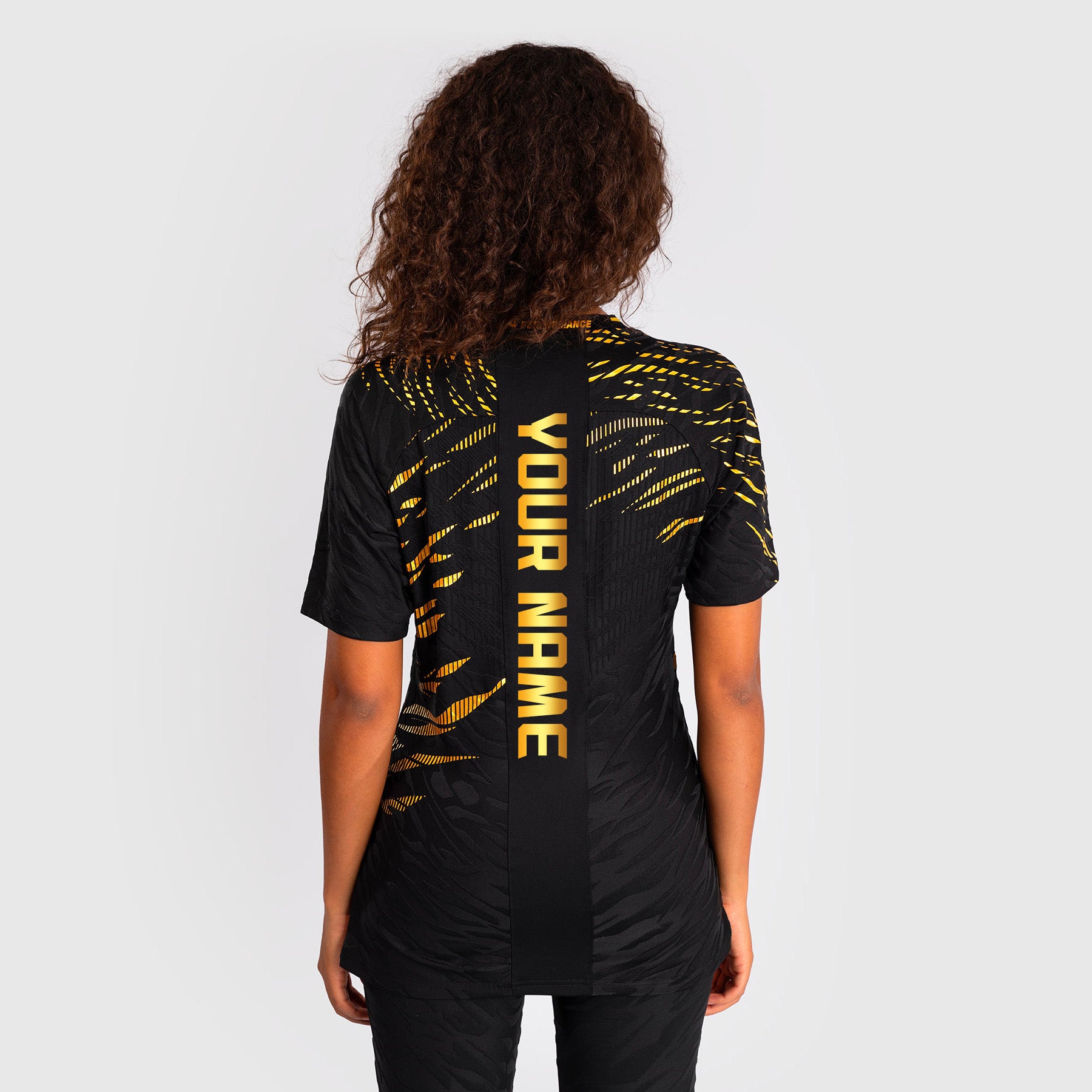 venum-ufc-fusion-authentic-fight-night-damen-walkout-jersey-champion-gold image 1