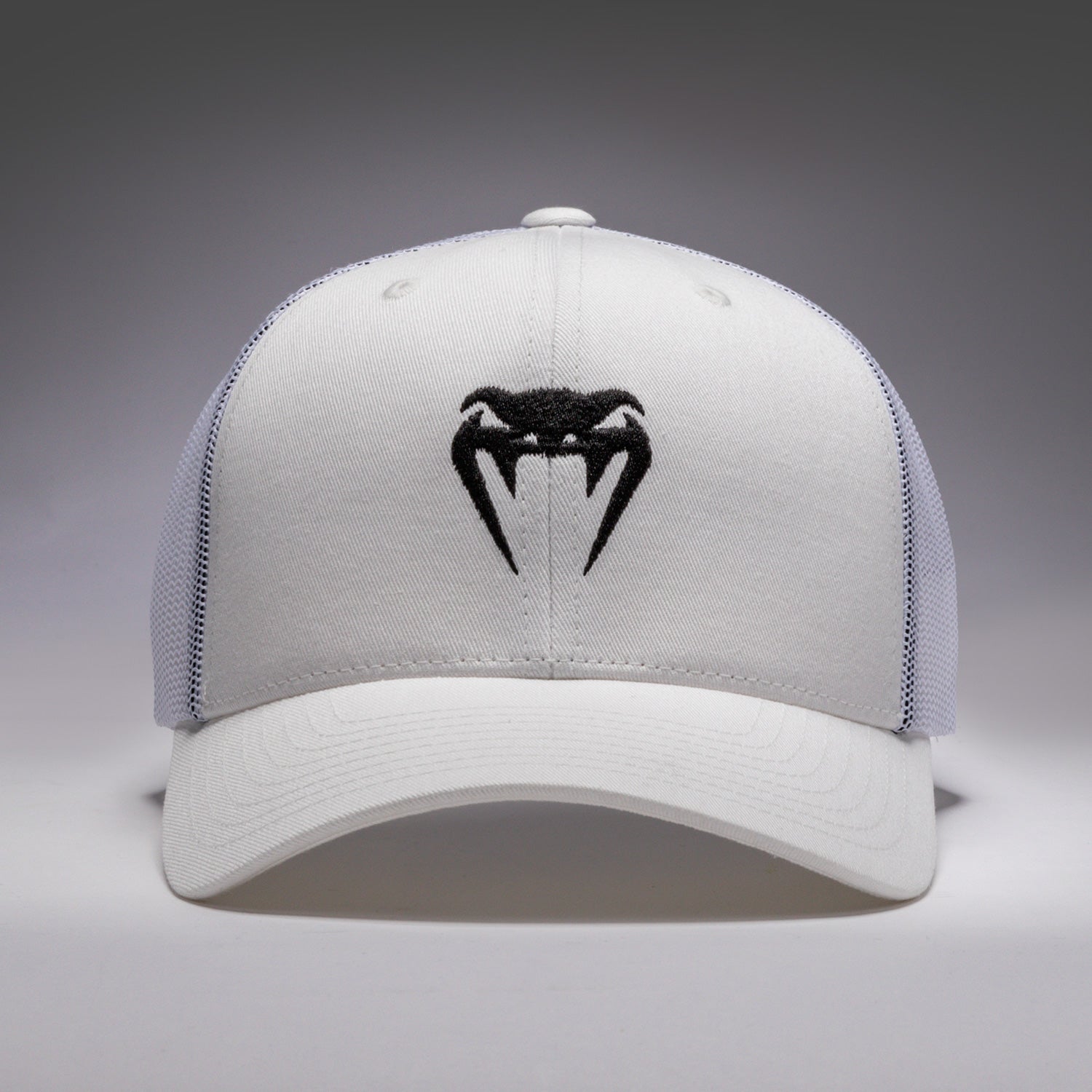 venum-classic-trucker-cap-schneewei image 3