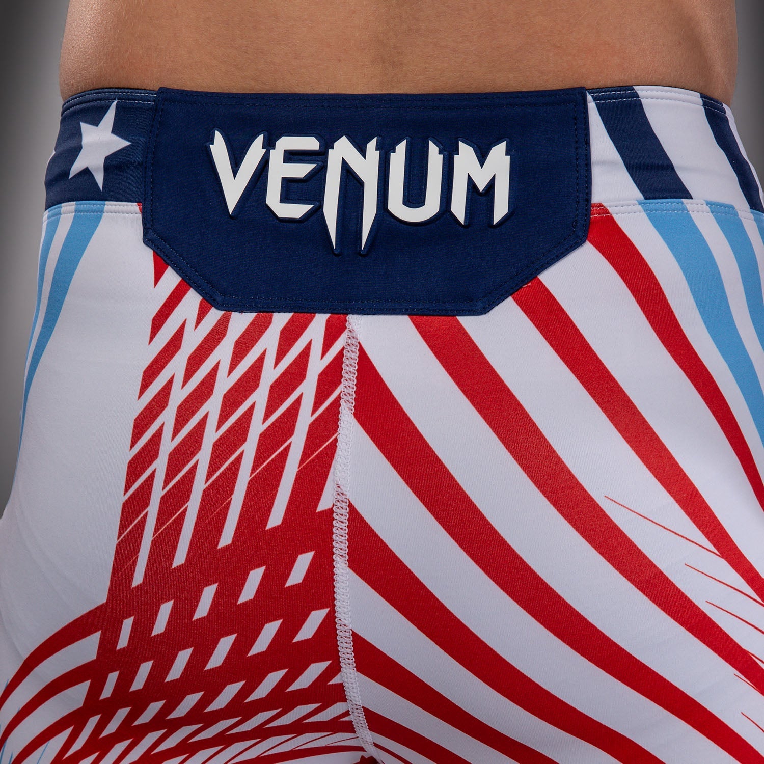 ufc-freedom-250-by-venum-vale-tudo-shorts-herren-wei image 7