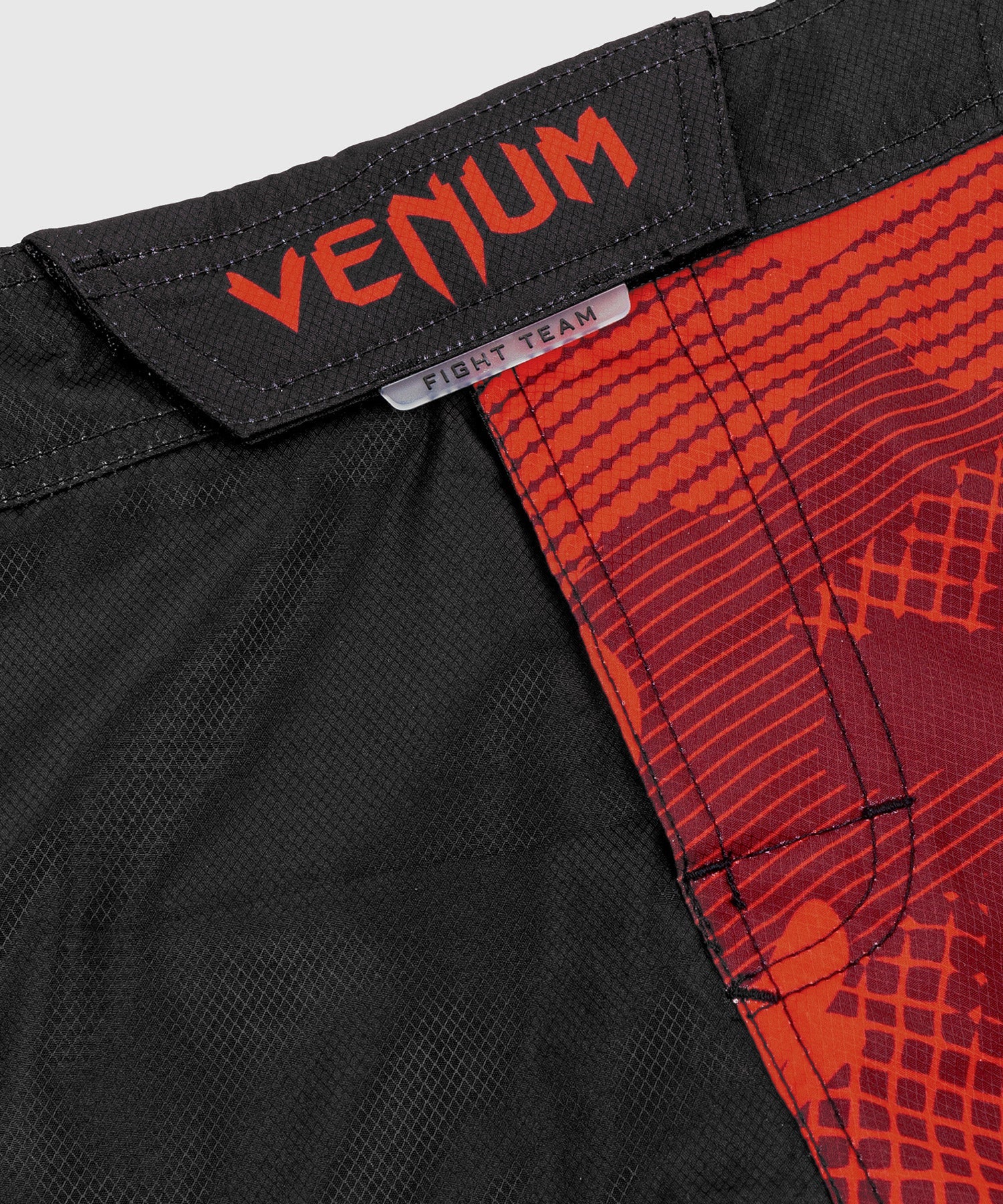 venum-light-3-0-kampfshorts-rot-schwarz image 5