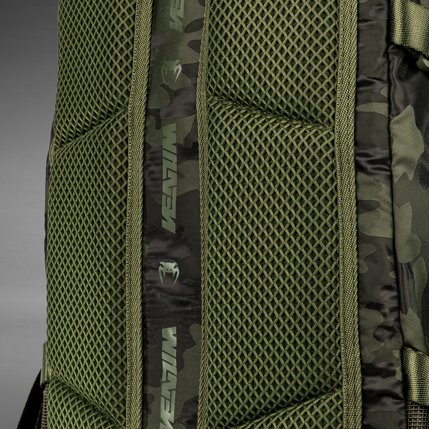 venum-challenger-pro-rucksack-20-25l-khaki-camo image 2