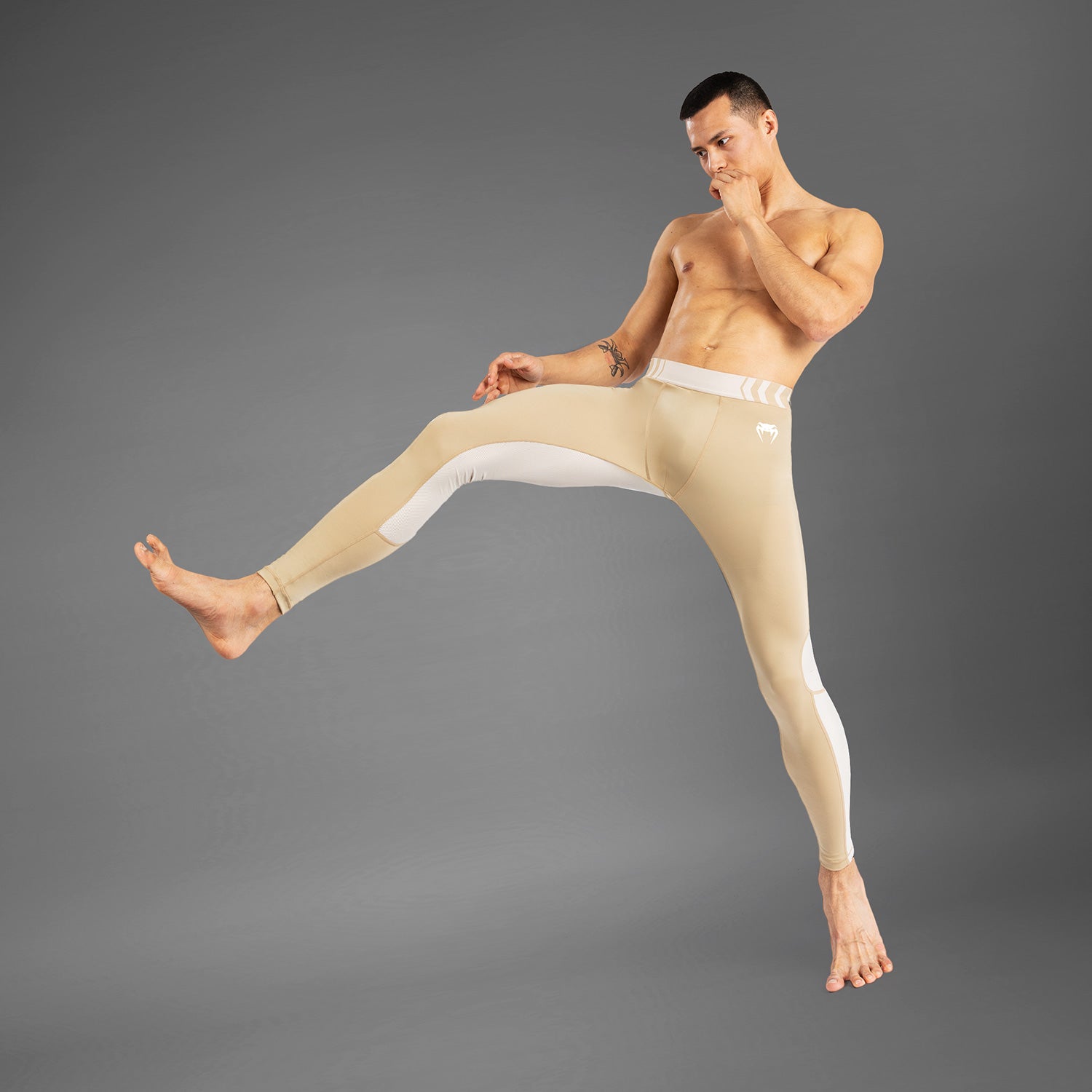 venum-tempest-herren-spats-kompressionshose-beige-sand image 5