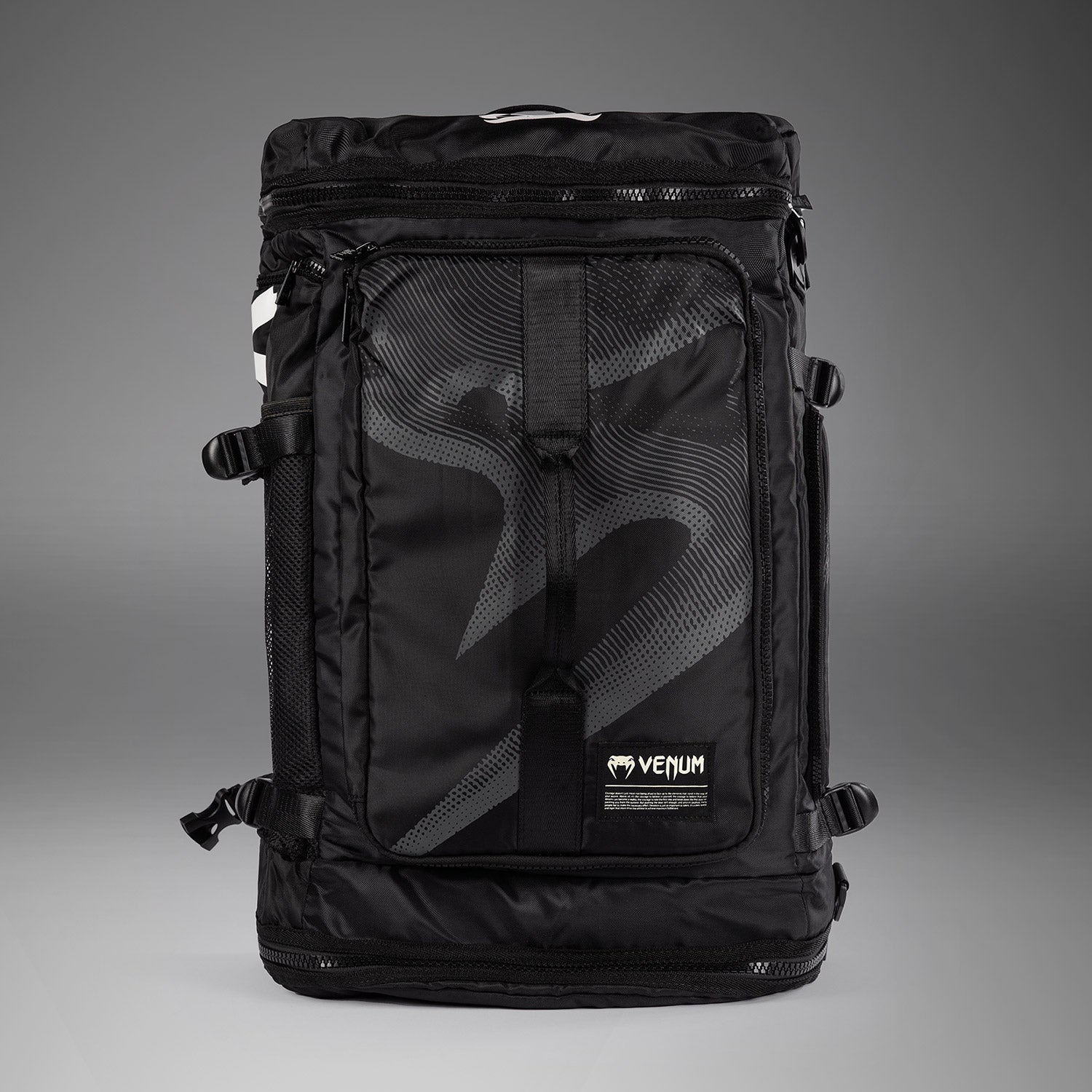 venum-shockwave-sporttasche-convertible-60l-schwarz image 4