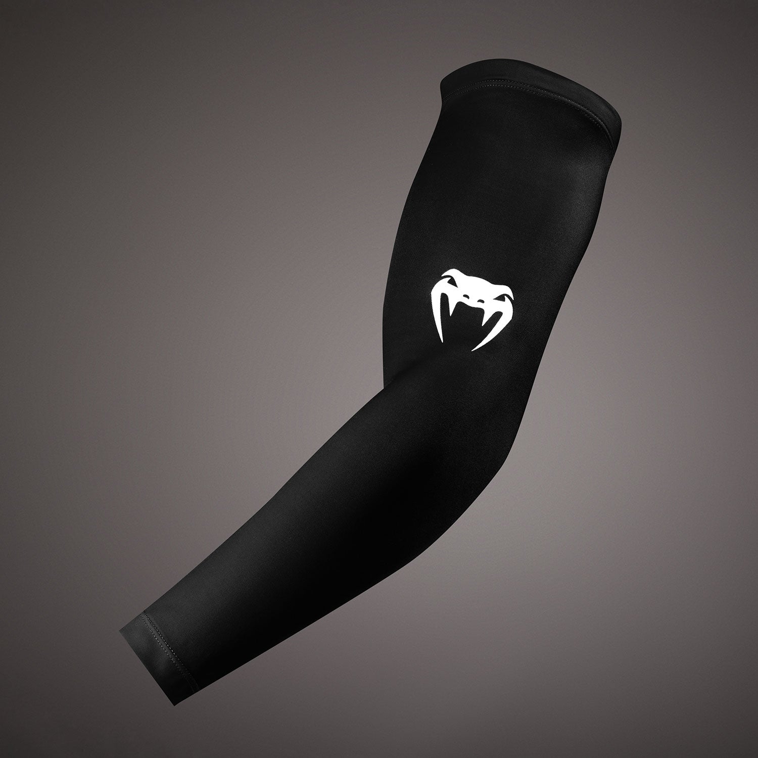 venum-lineup-armsleeves-schwarz-wei-2er-pack image 2