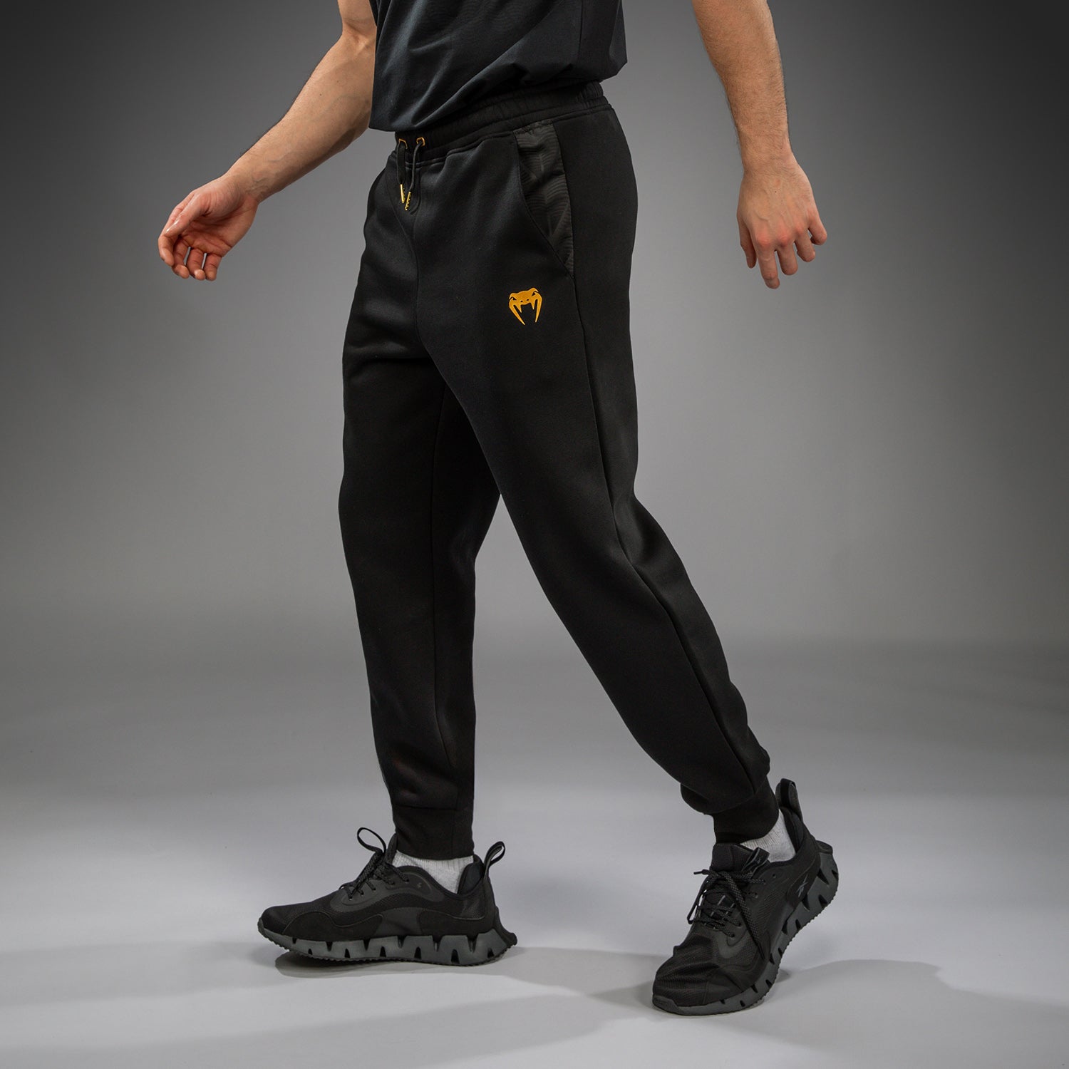 ufc-zenith-by-venum-replica-hose-herren-champion-schwarz-gold image 2